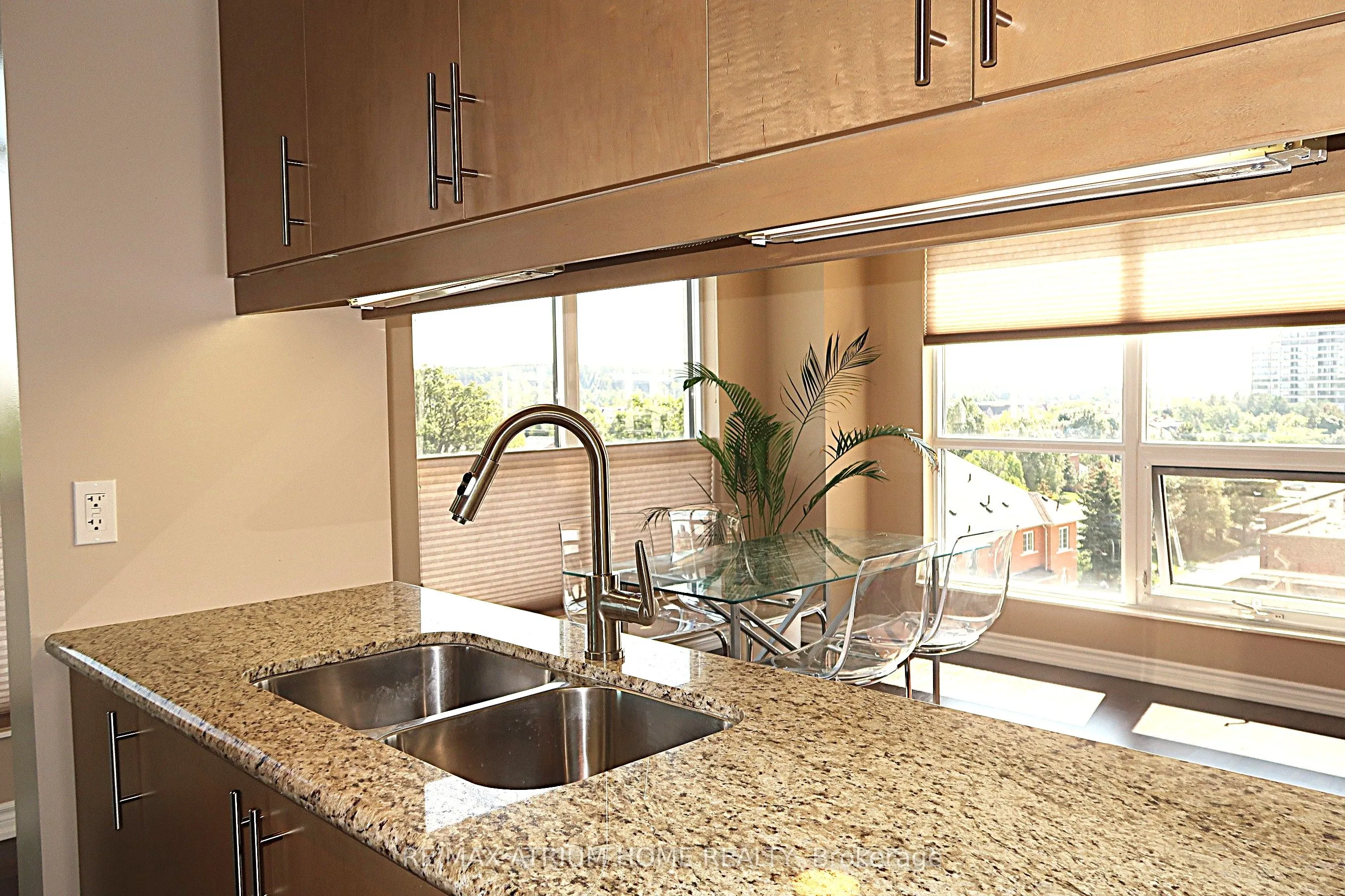 18 Harding Boulevard, #608