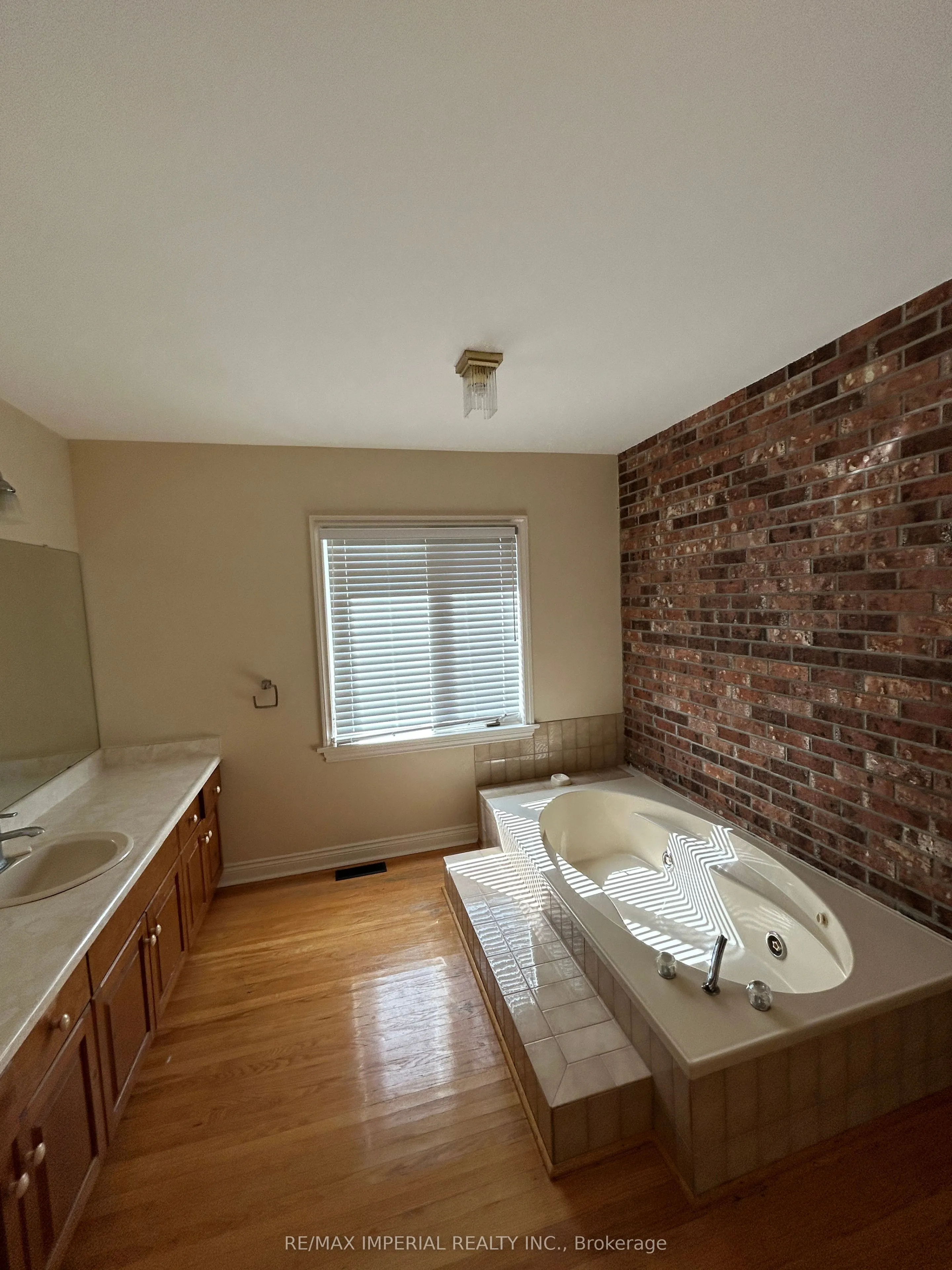 7 Dodie Street