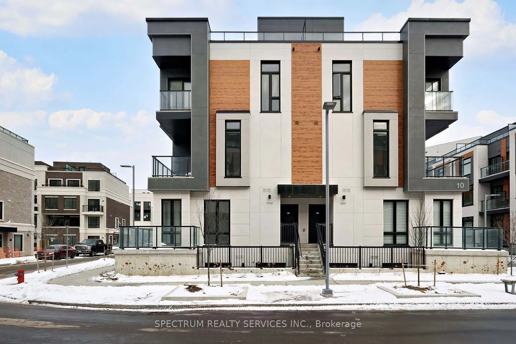 10 David Eyer Road, #1202