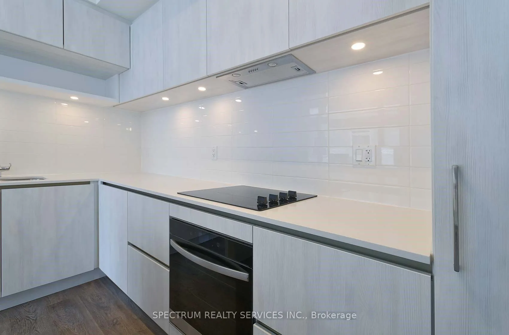 10 David Eyer Road, #1202