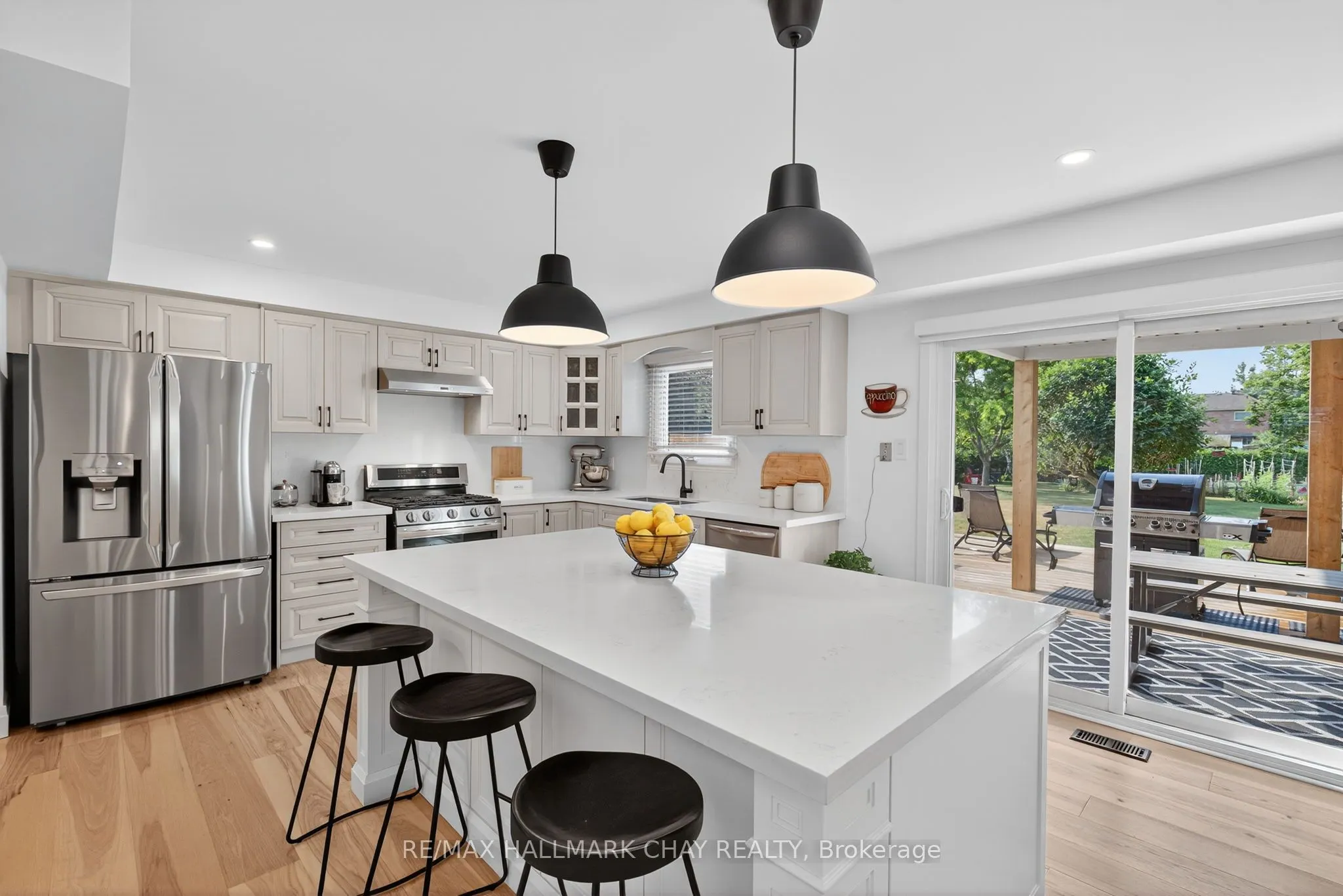2731 Shering Crescent