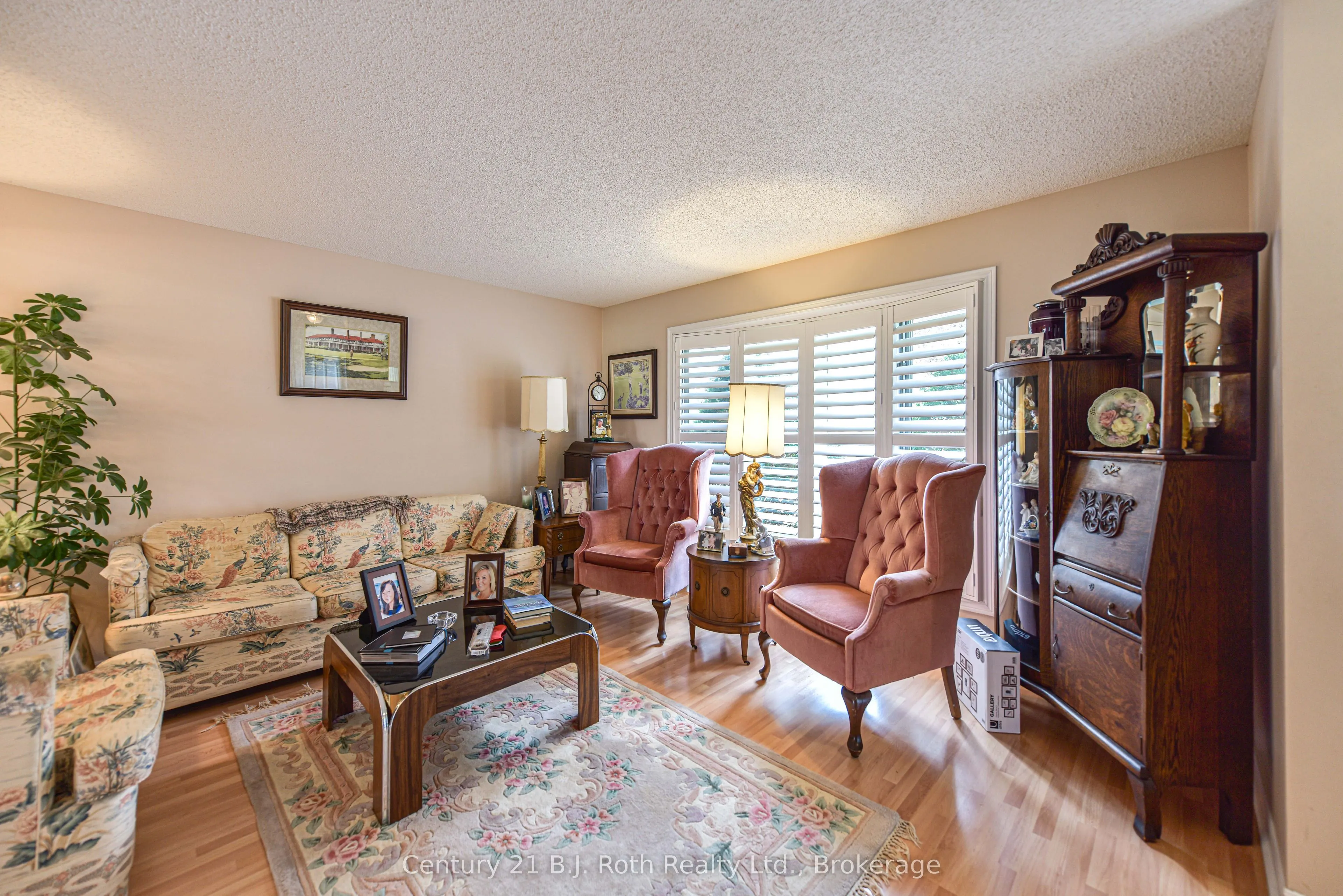 56 TECUMSETH PINES Drive