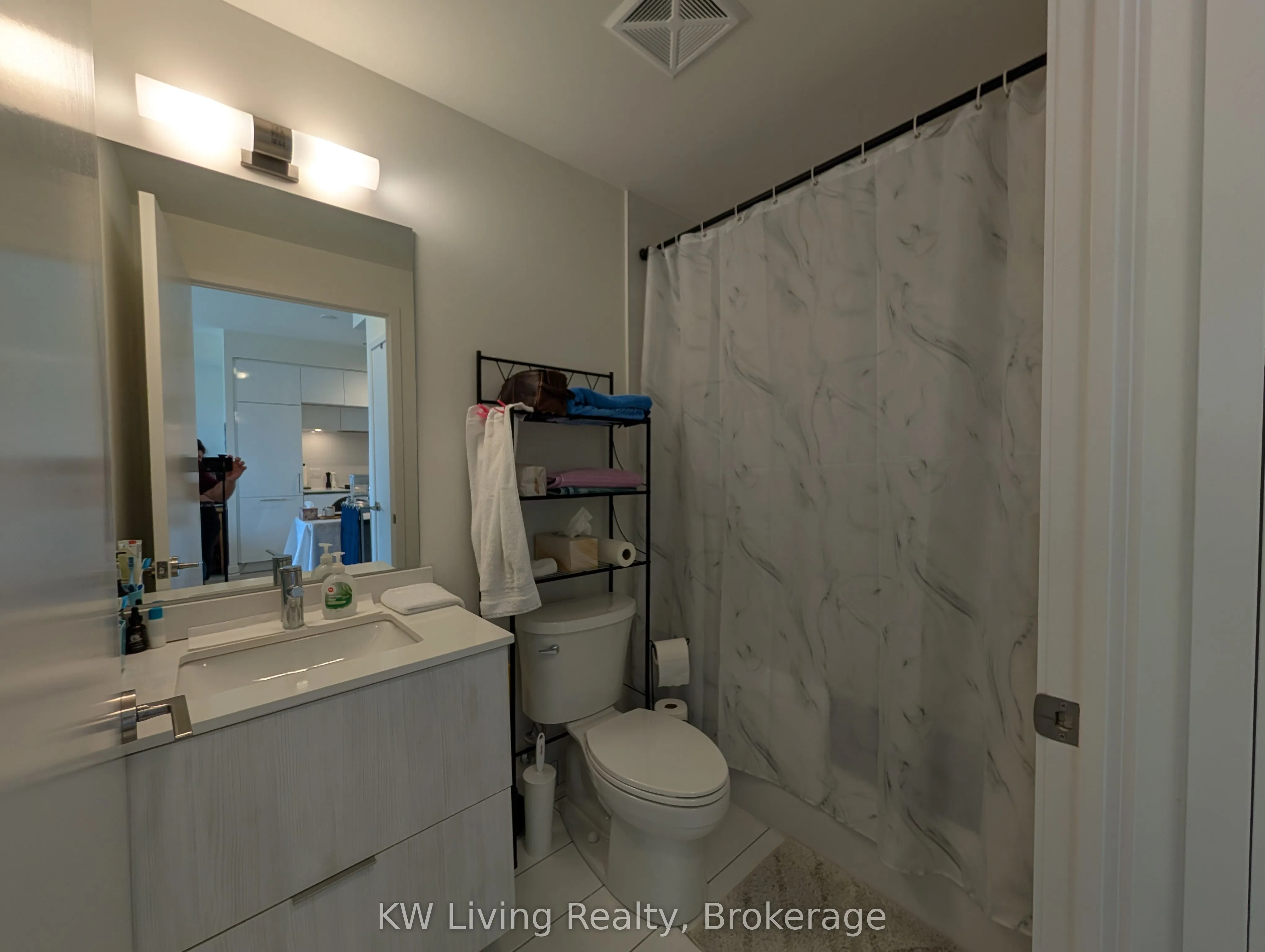6 David Eyer Road, #218