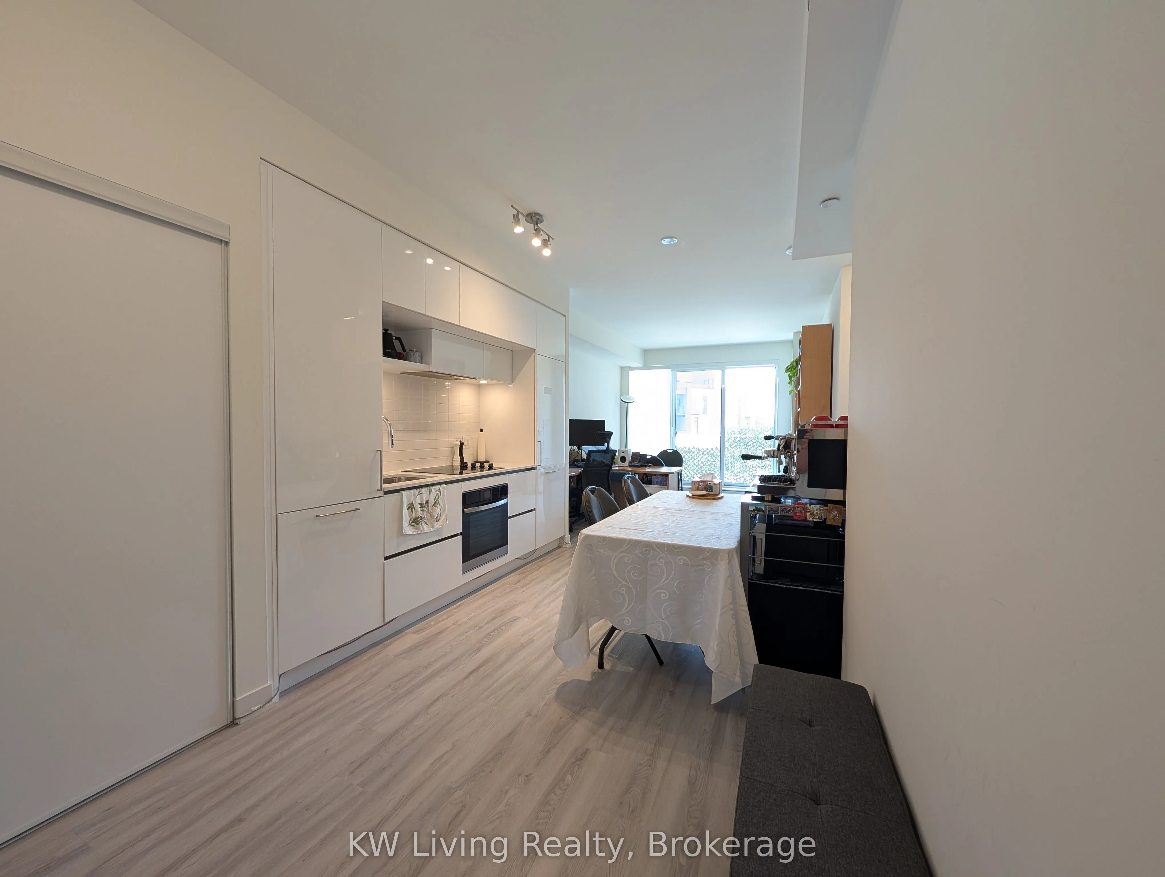 6 David Eyer Road, #218