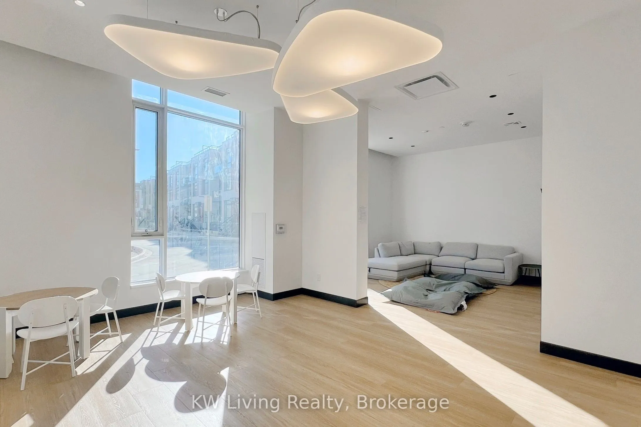 6 David Eyer Road, #218