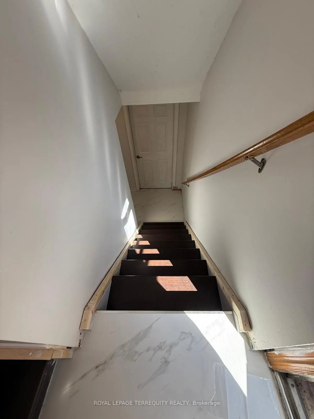 15 Kaiser Drive, #Lower