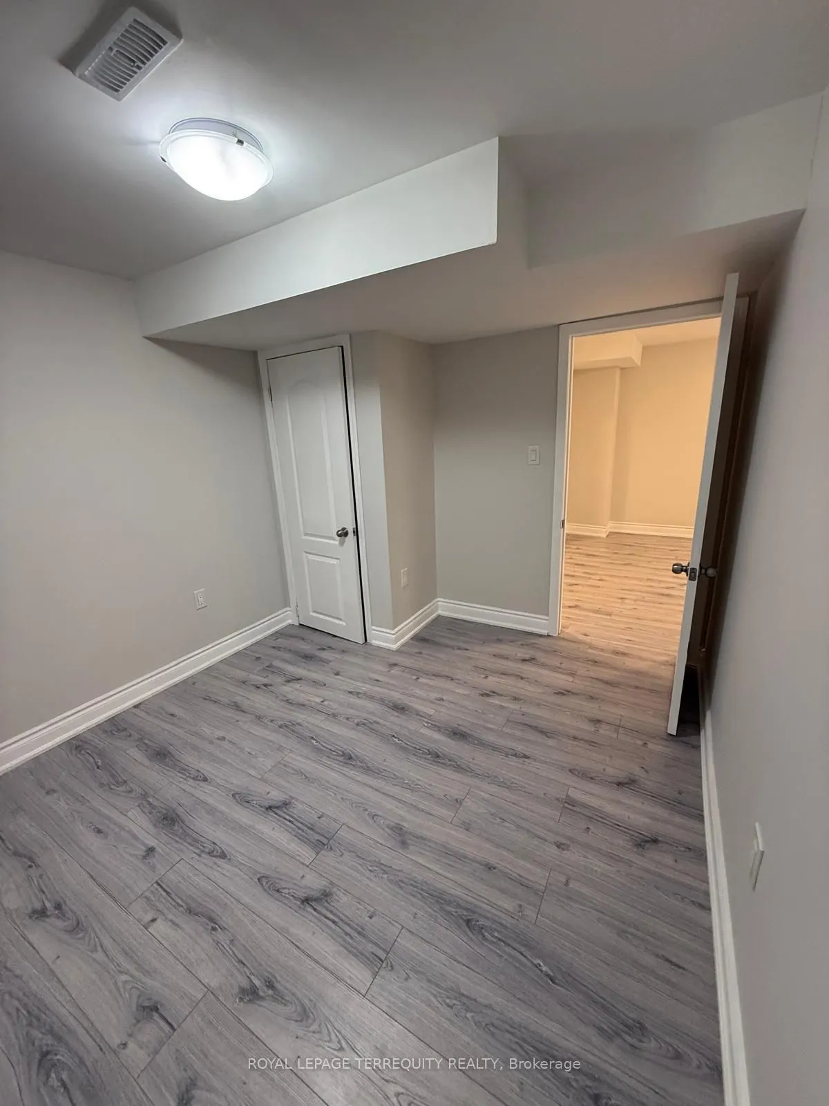 15 Kaiser Drive, #Lower