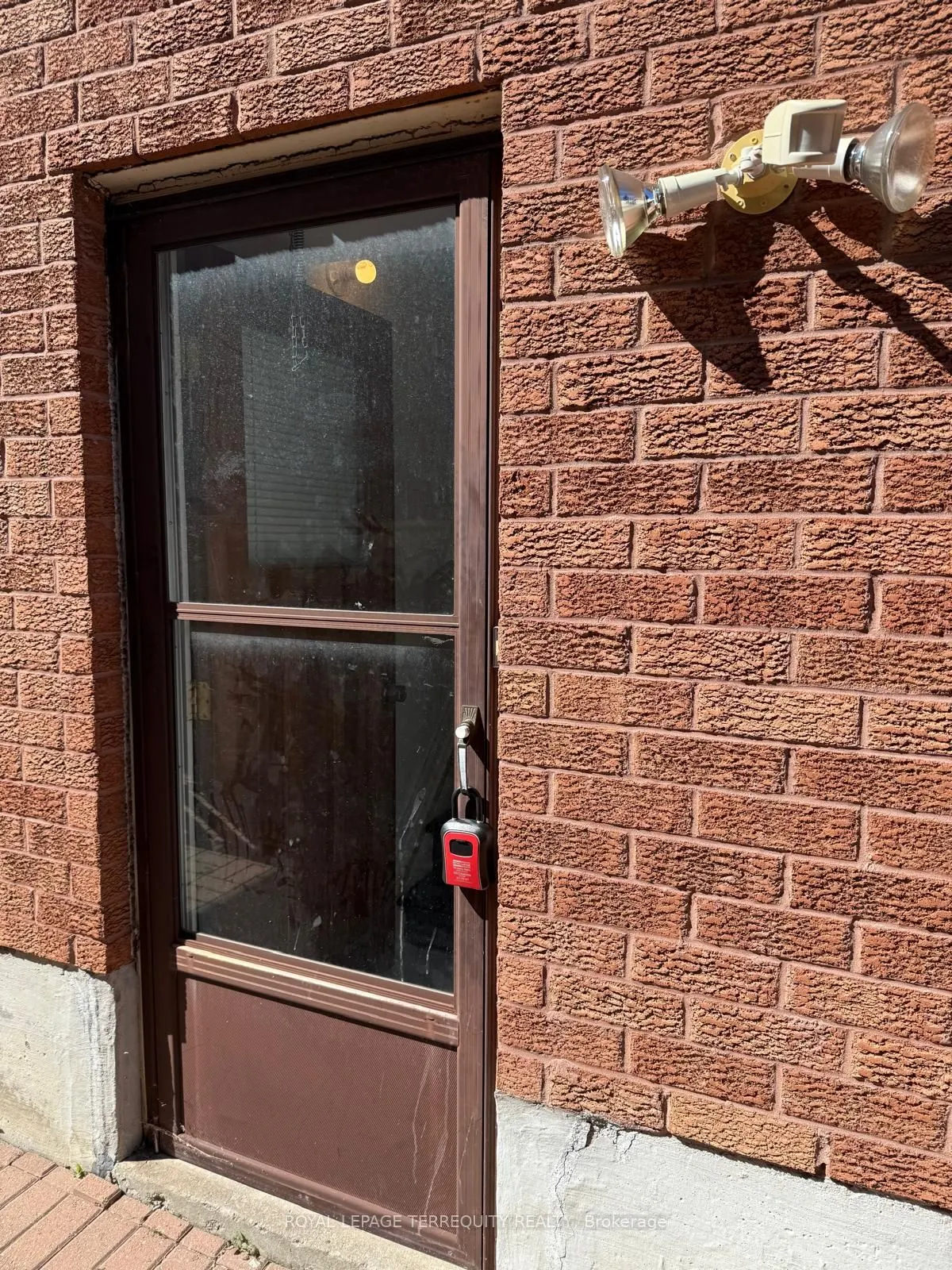 15 Kaiser Drive, #Lower