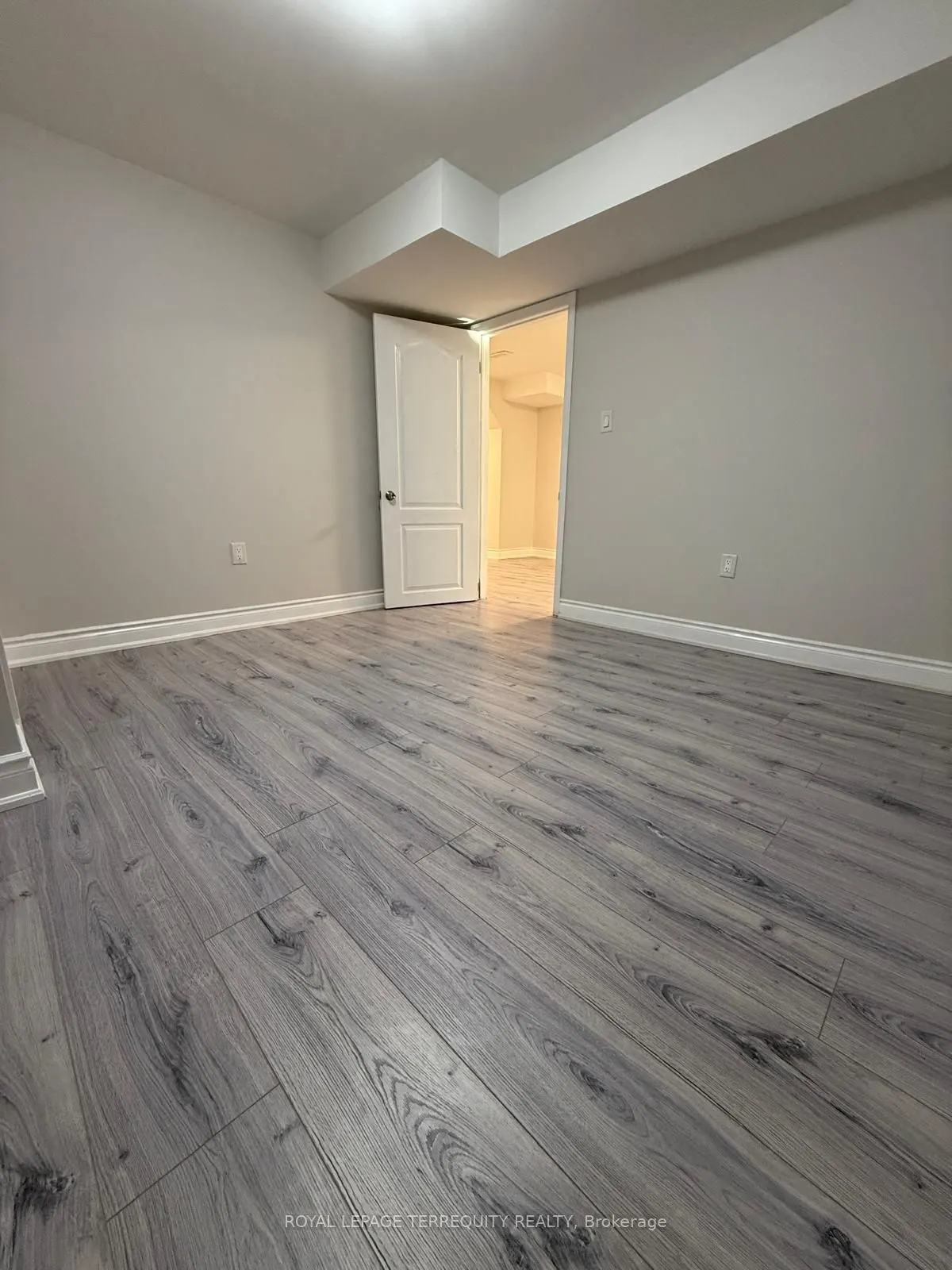 15 Kaiser Drive, #Lower