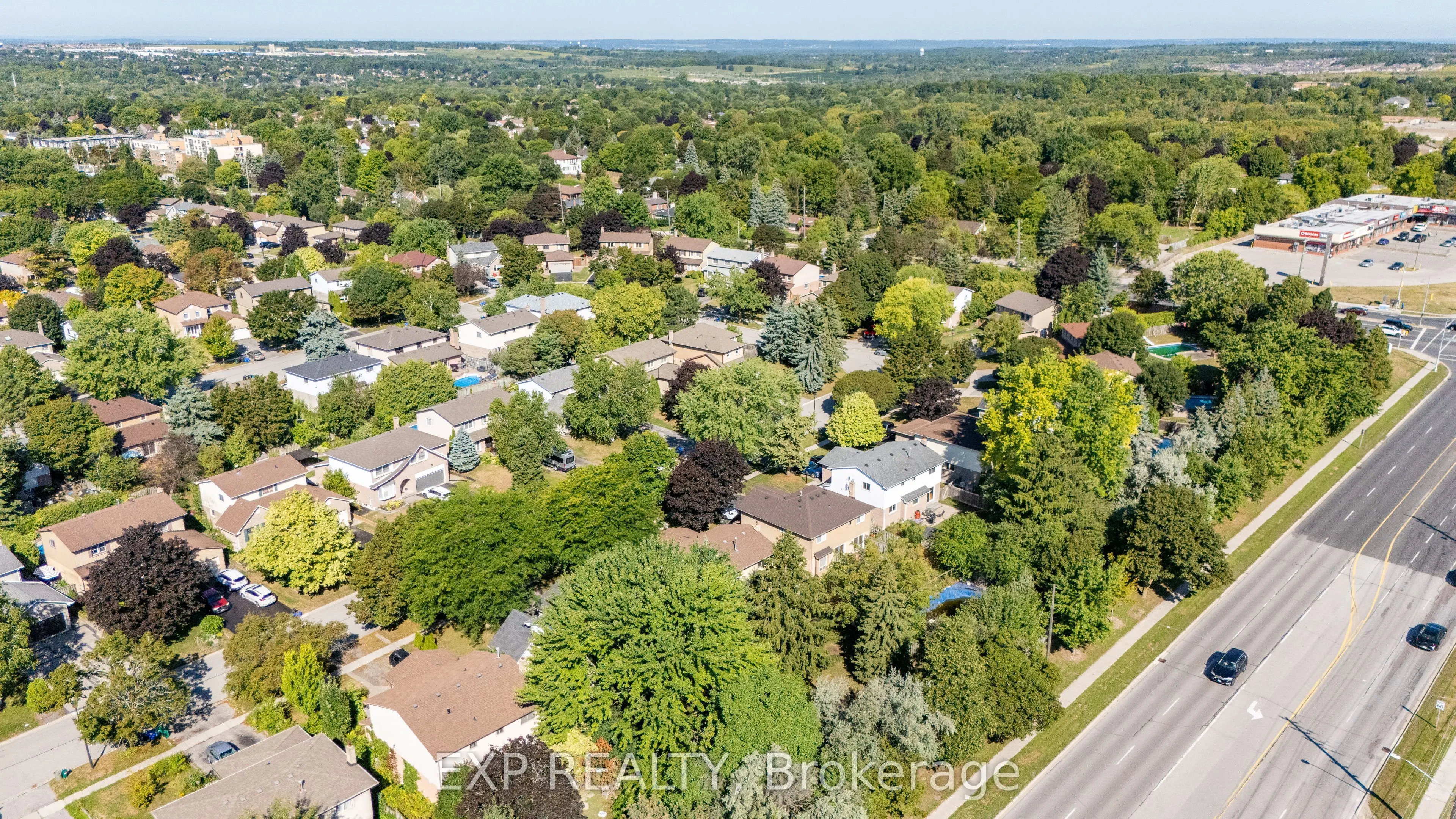 56 Manning Crescent
