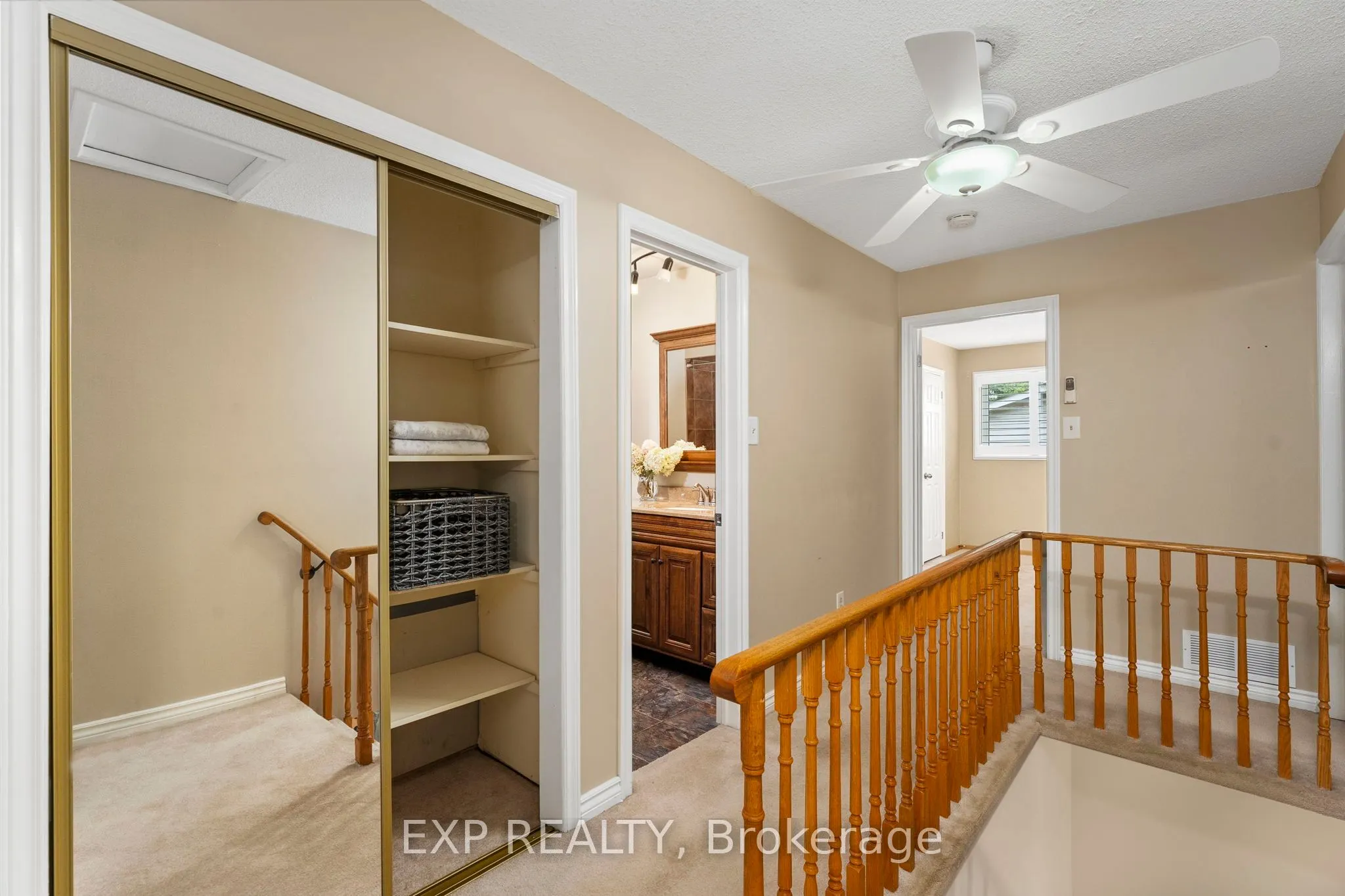 56 Manning Crescent