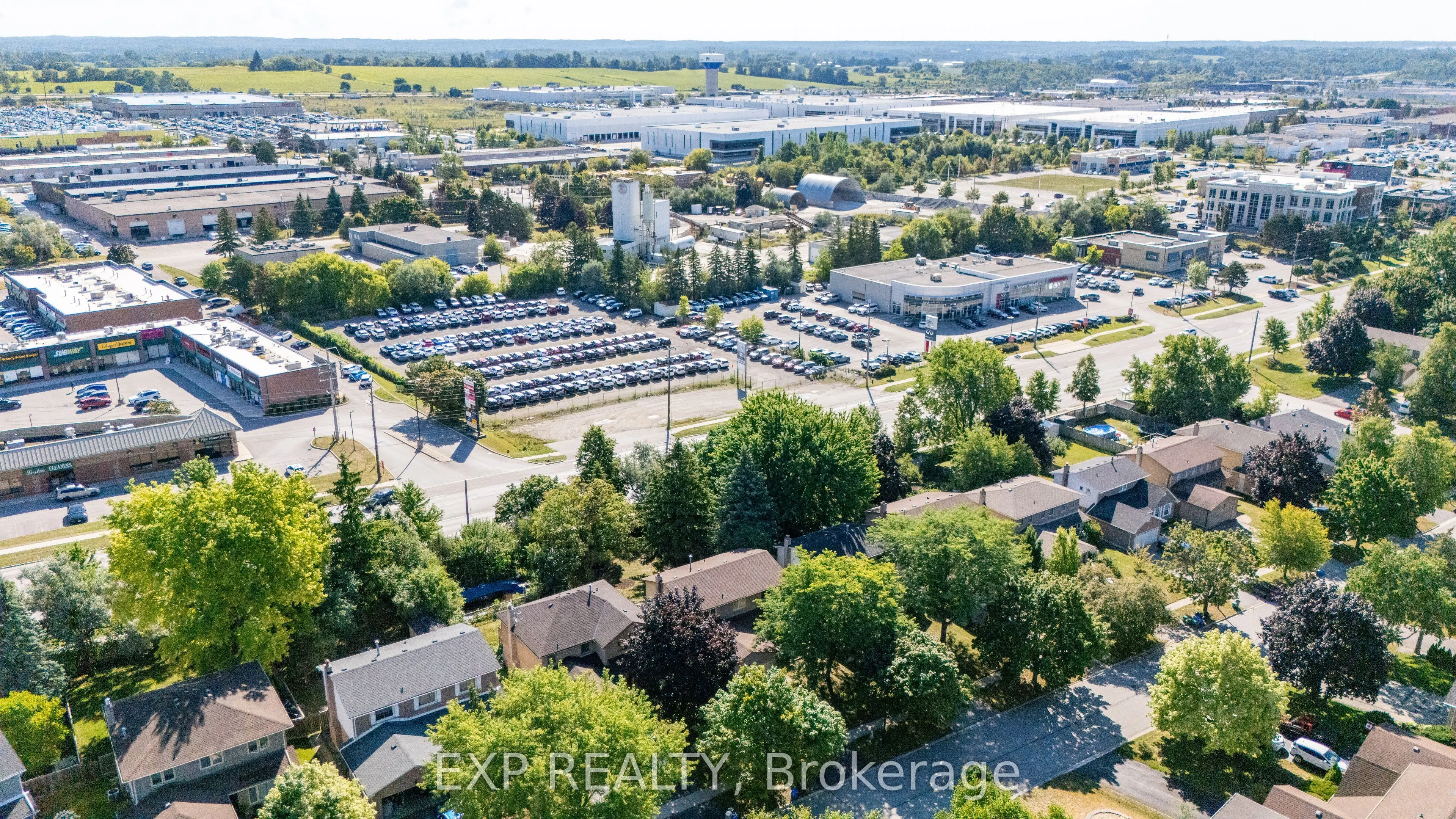 56 Manning Crescent