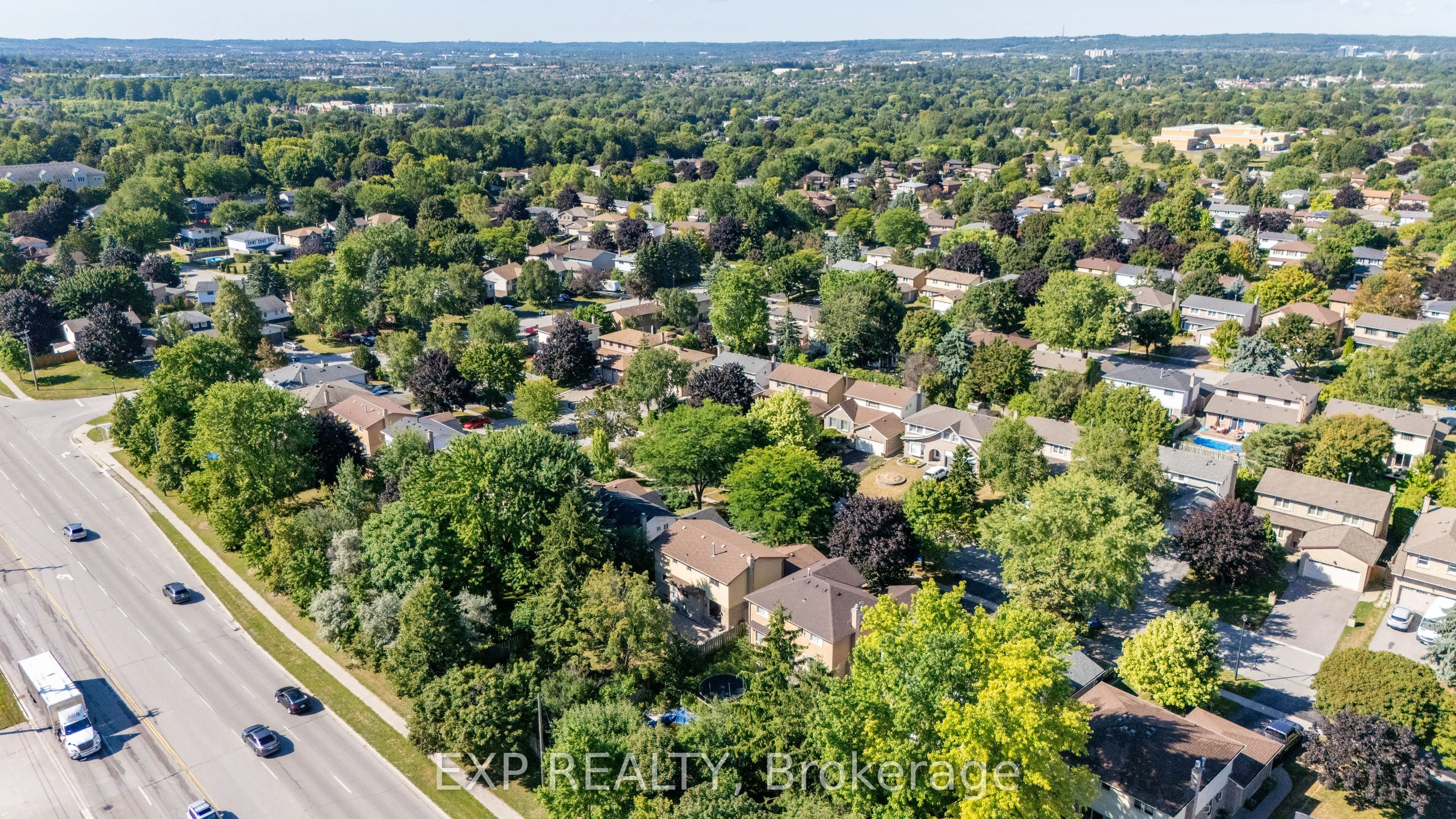 56 Manning Crescent