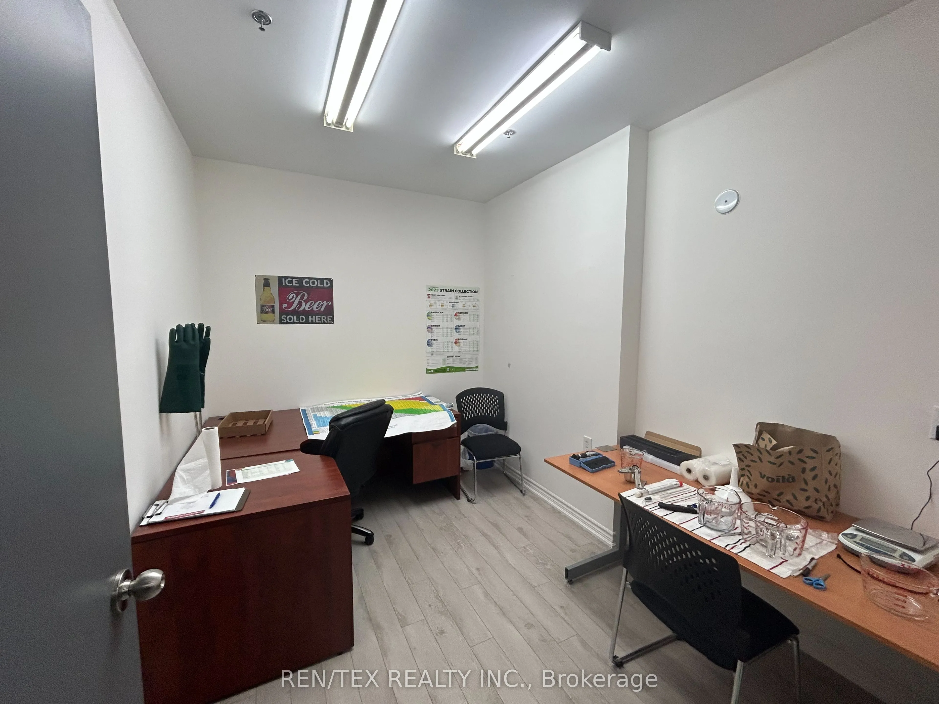 6175 Highway 7, #14/15