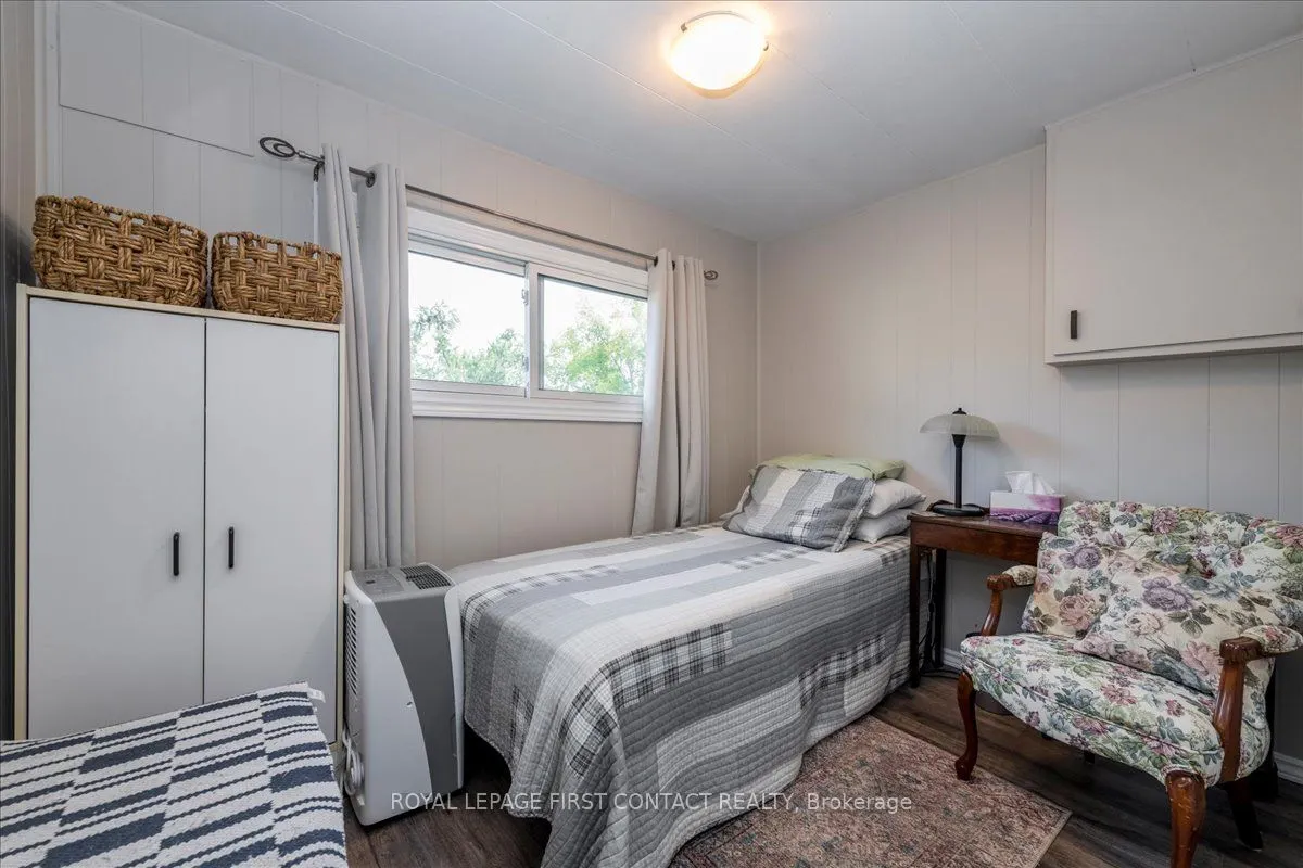 7 Flora Court