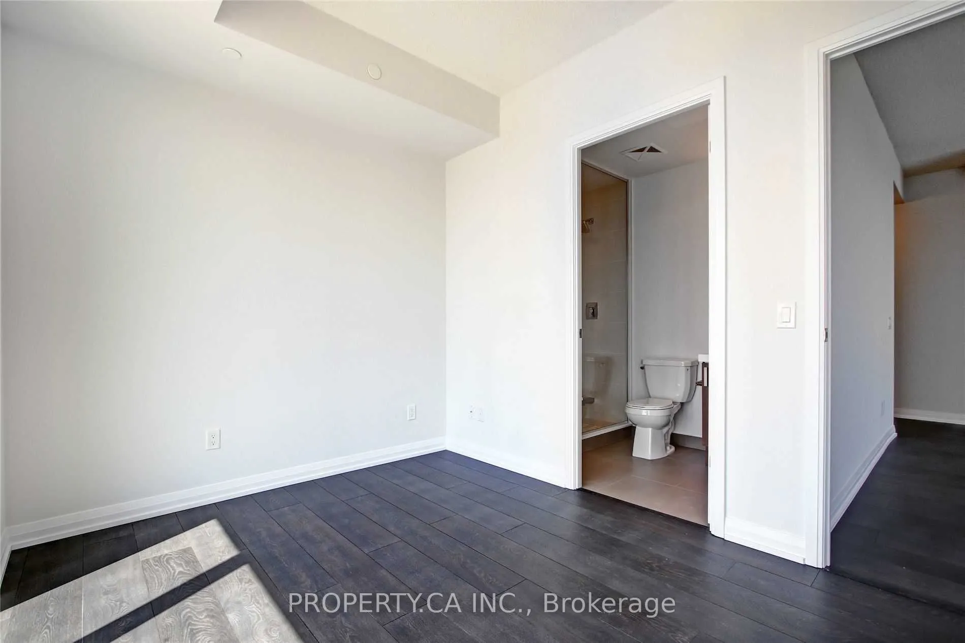 7895 Jane Street, #806
