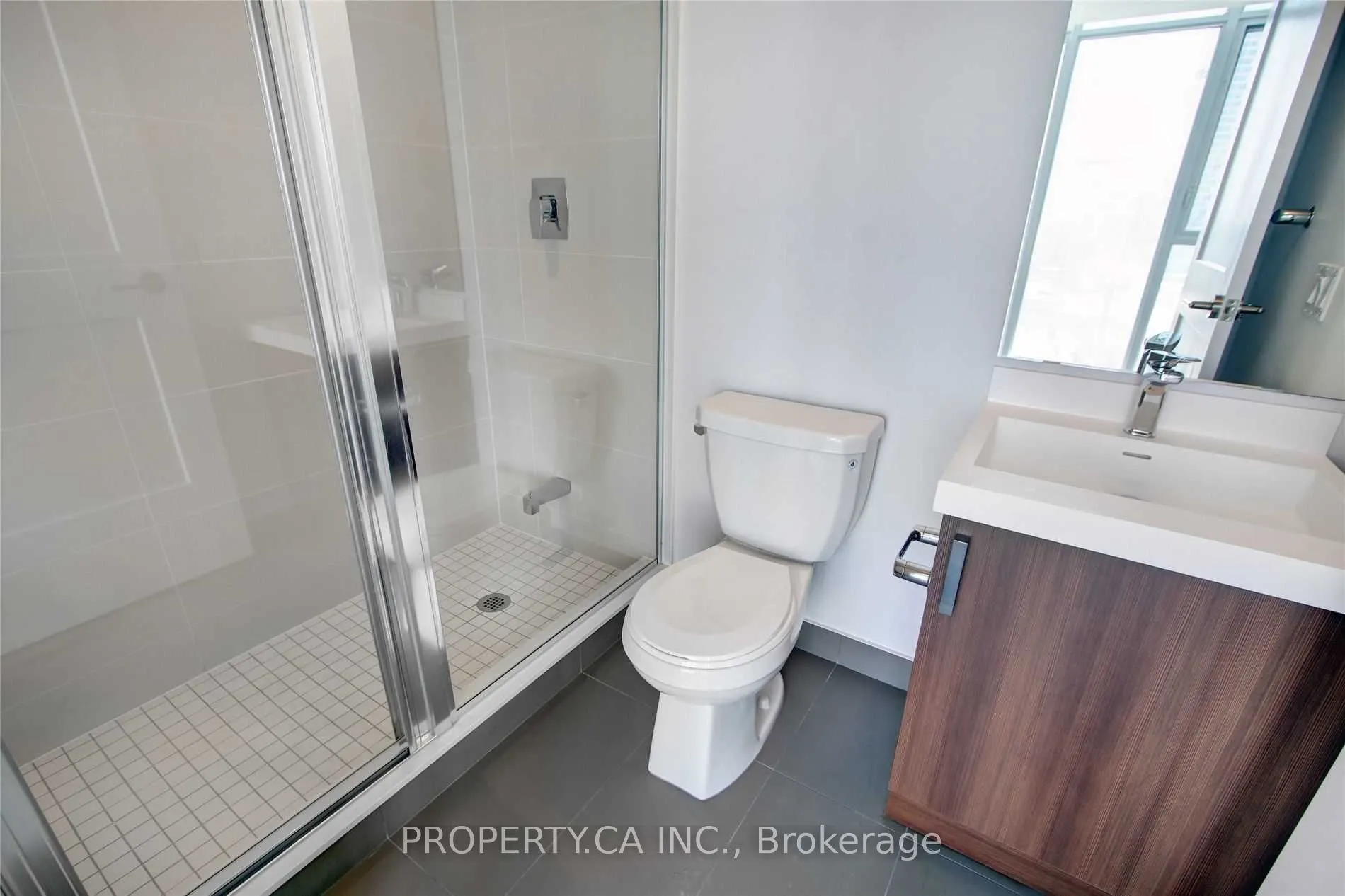 7895 Jane Street, #806