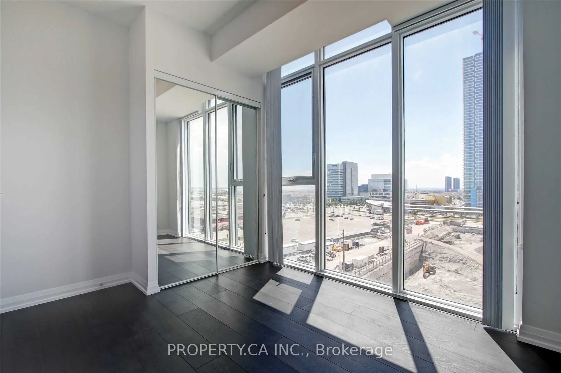 7895 Jane Street, #806