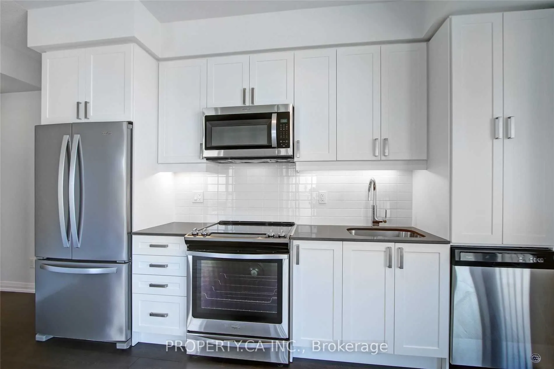 7895 Jane Street, #806