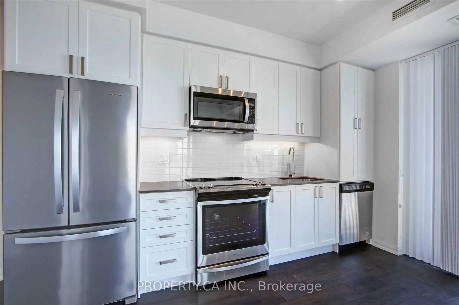 7895 Jane Street, #806