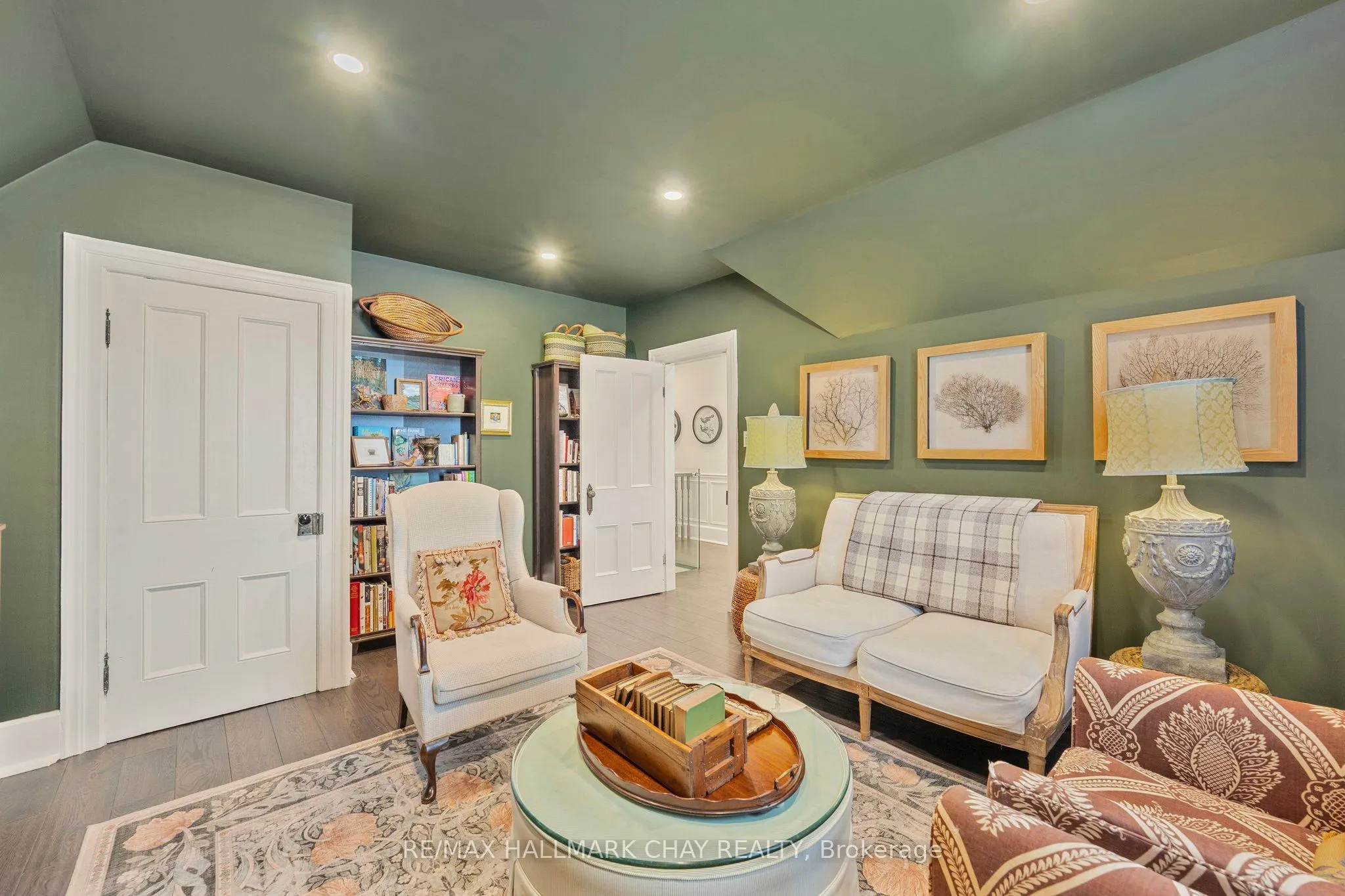 11 Catherine Avenue