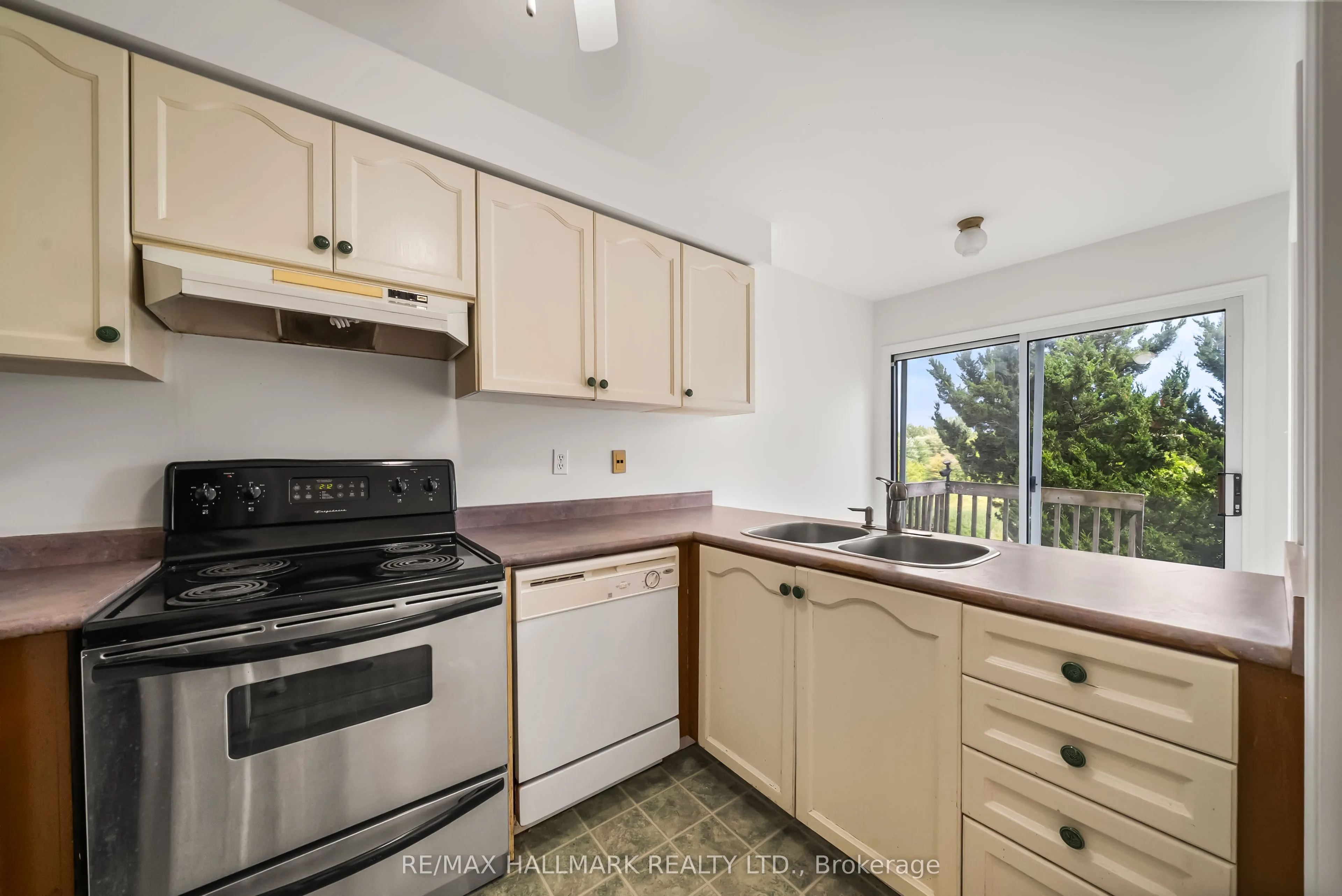 302 Pinnacle Trail