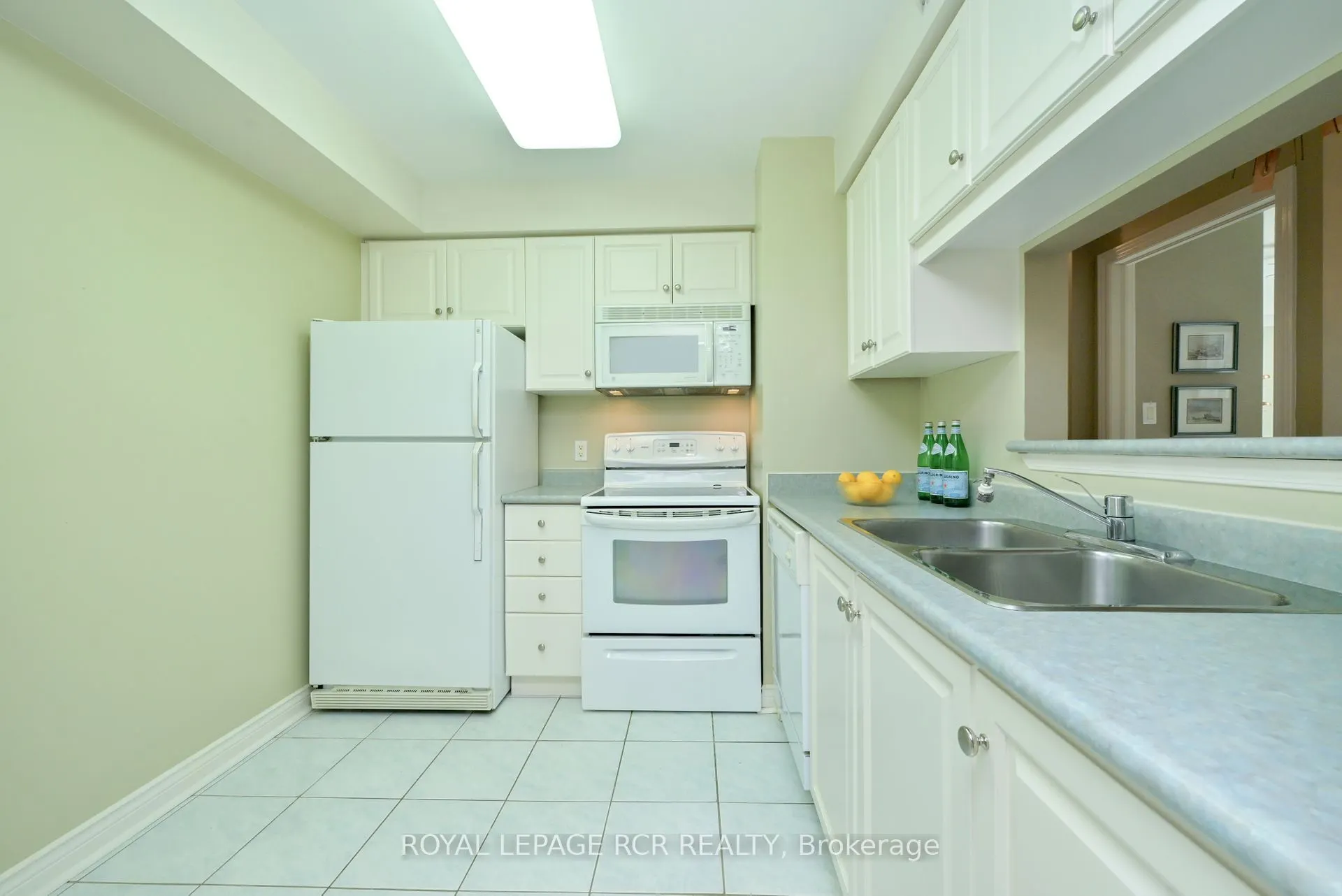 4 Briar Hill Heights, #214