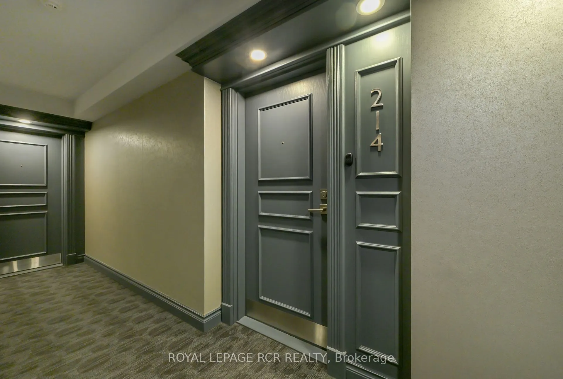 4 Briar Hill Heights, #214