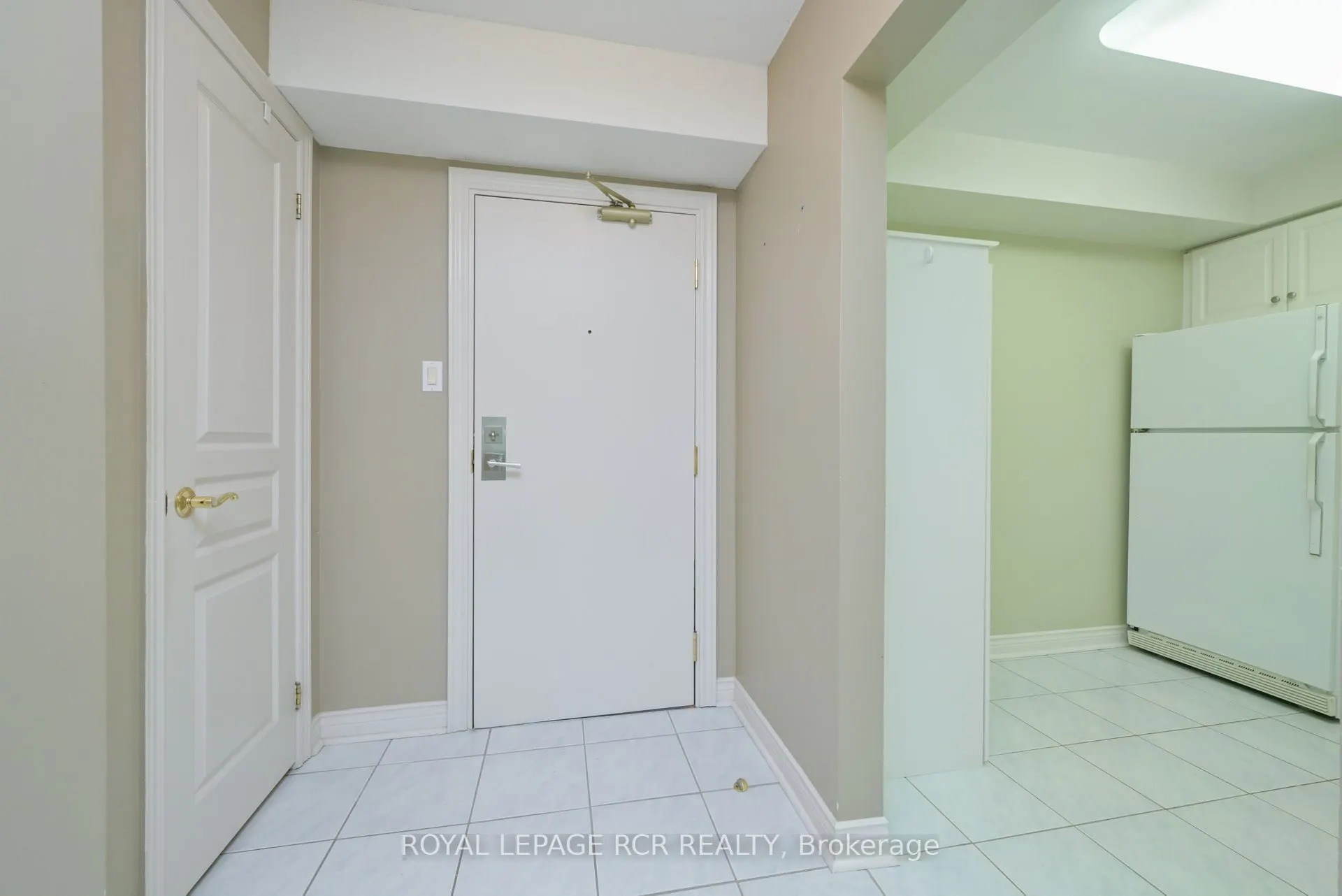 4 Briar Hill Heights, #214