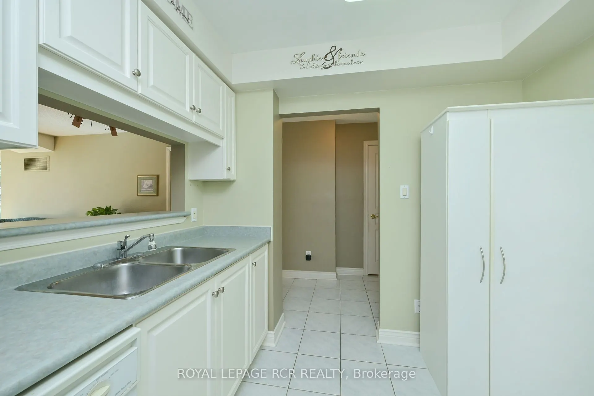 4 Briar Hill Heights, #214
