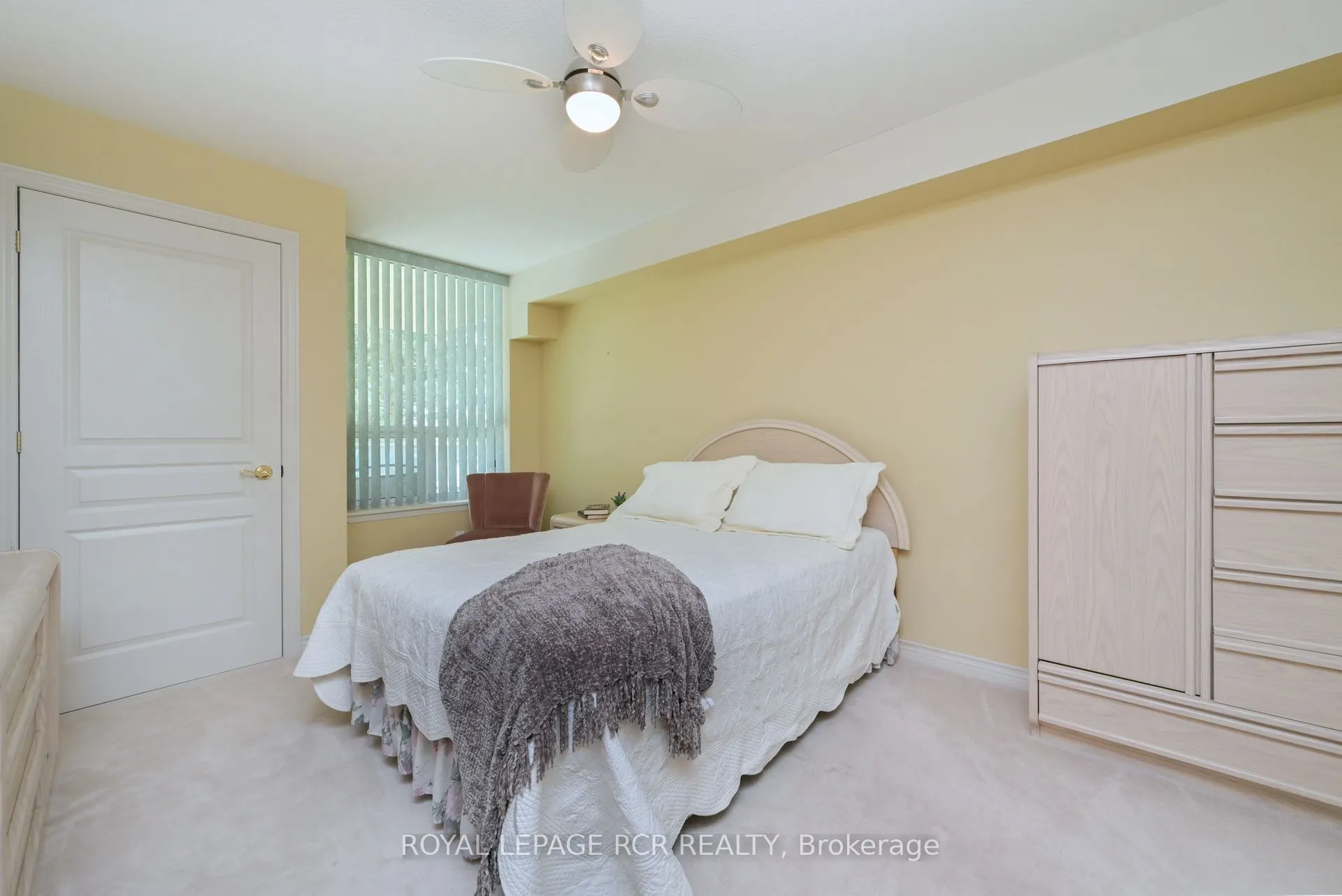 4 Briar Hill Heights, #214