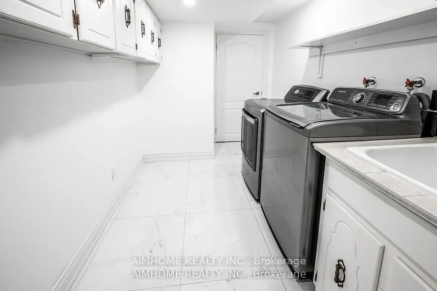 9 Jill Court, #room A