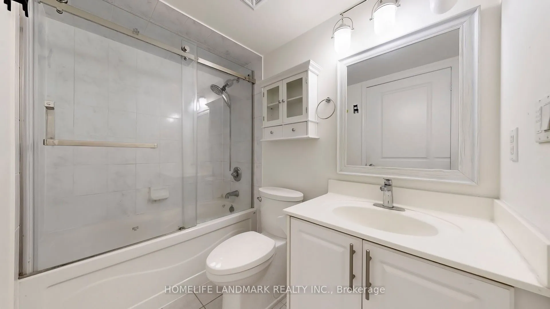 18 Harding Boulevard E, #912