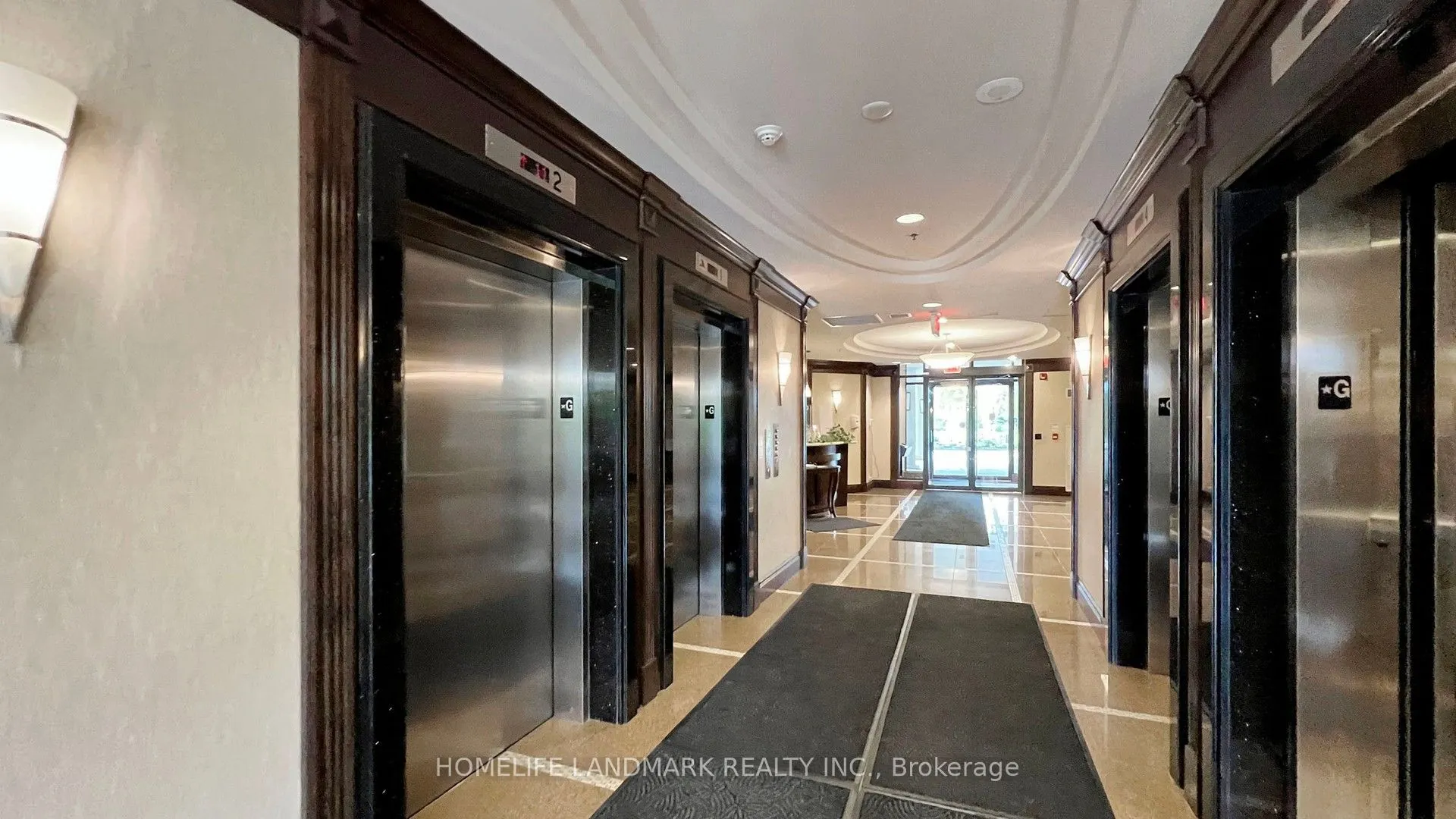 18 Harding Boulevard E, #912