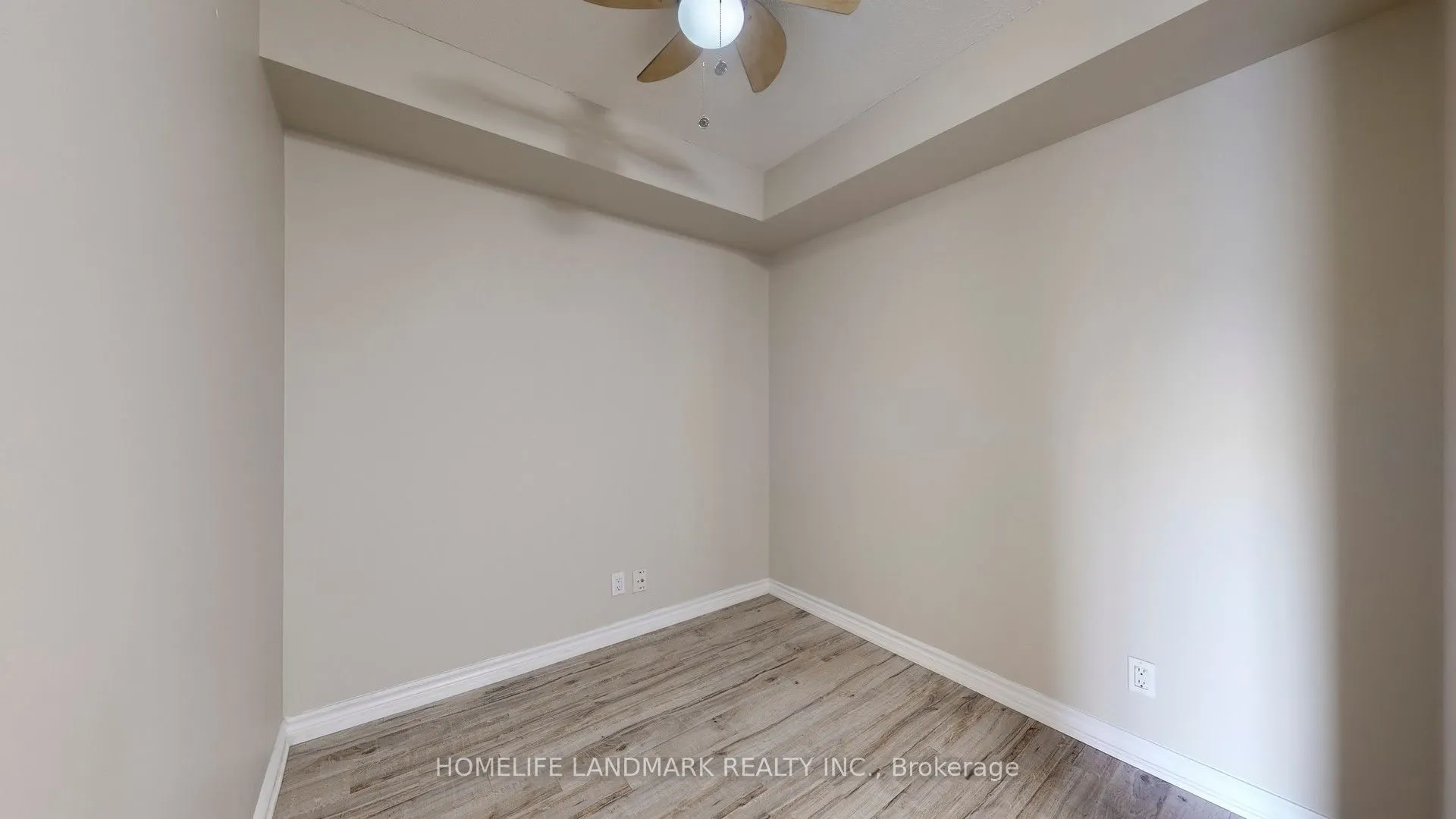 18 Harding Boulevard E, #912