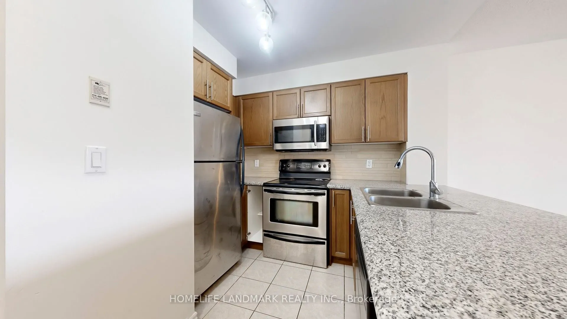 18 Harding Boulevard E, #912