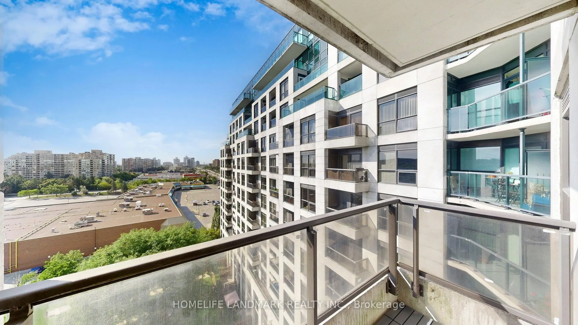 18 Harding Boulevard E, #912