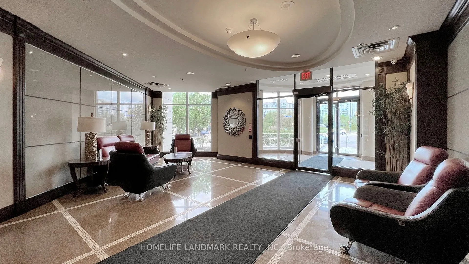 18 Harding Boulevard E, #912
