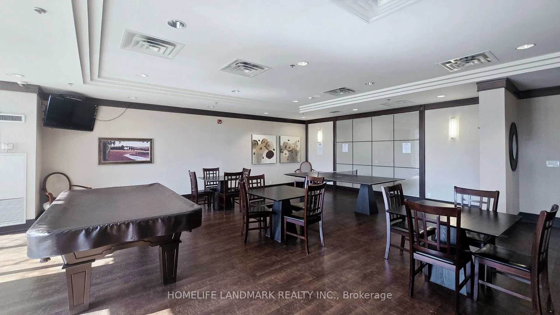 18 Harding Boulevard E, #912
