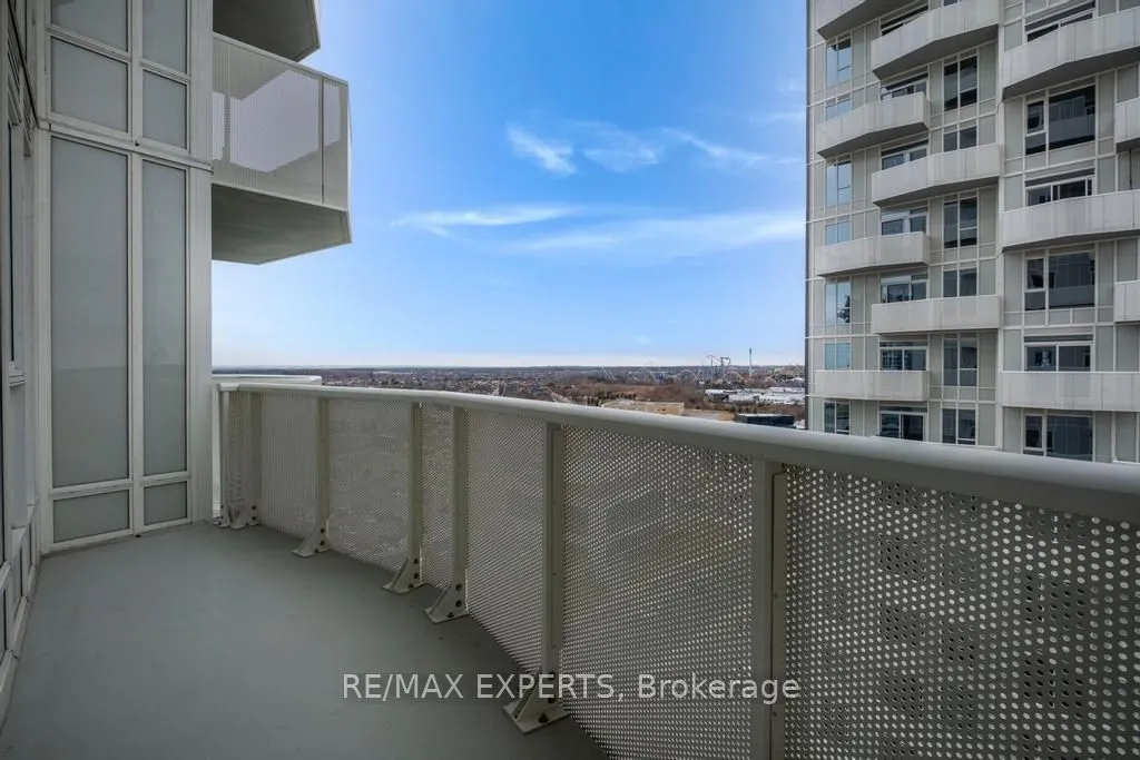 10 Abeja Street, #1414