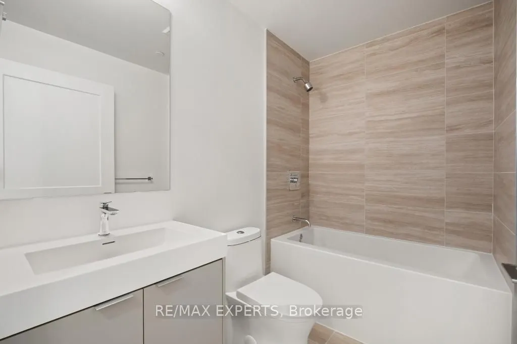 10 Abeja Street, #1414