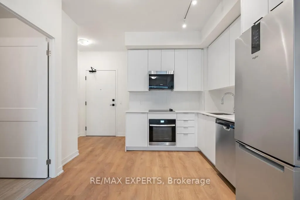 10 Abeja Street, #1414