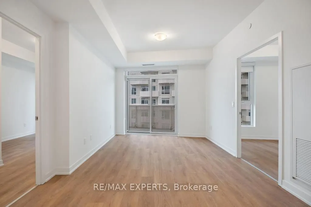 10 Abeja Street, #1414