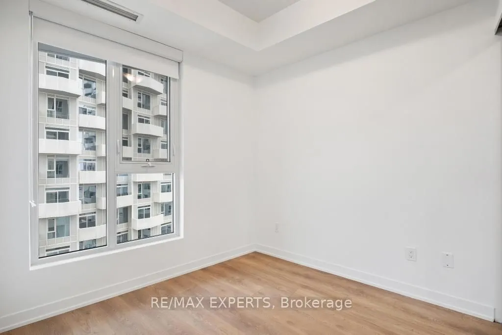 10 Abeja Street, #1414