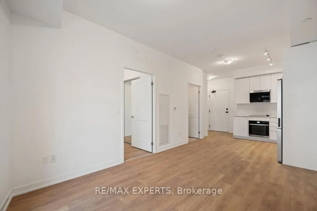 10 Abeja Street, #1414