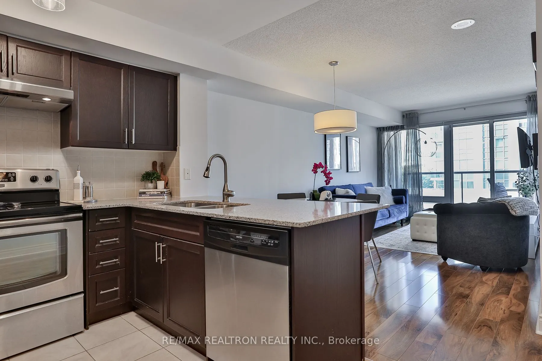 7 North Park Road, #404