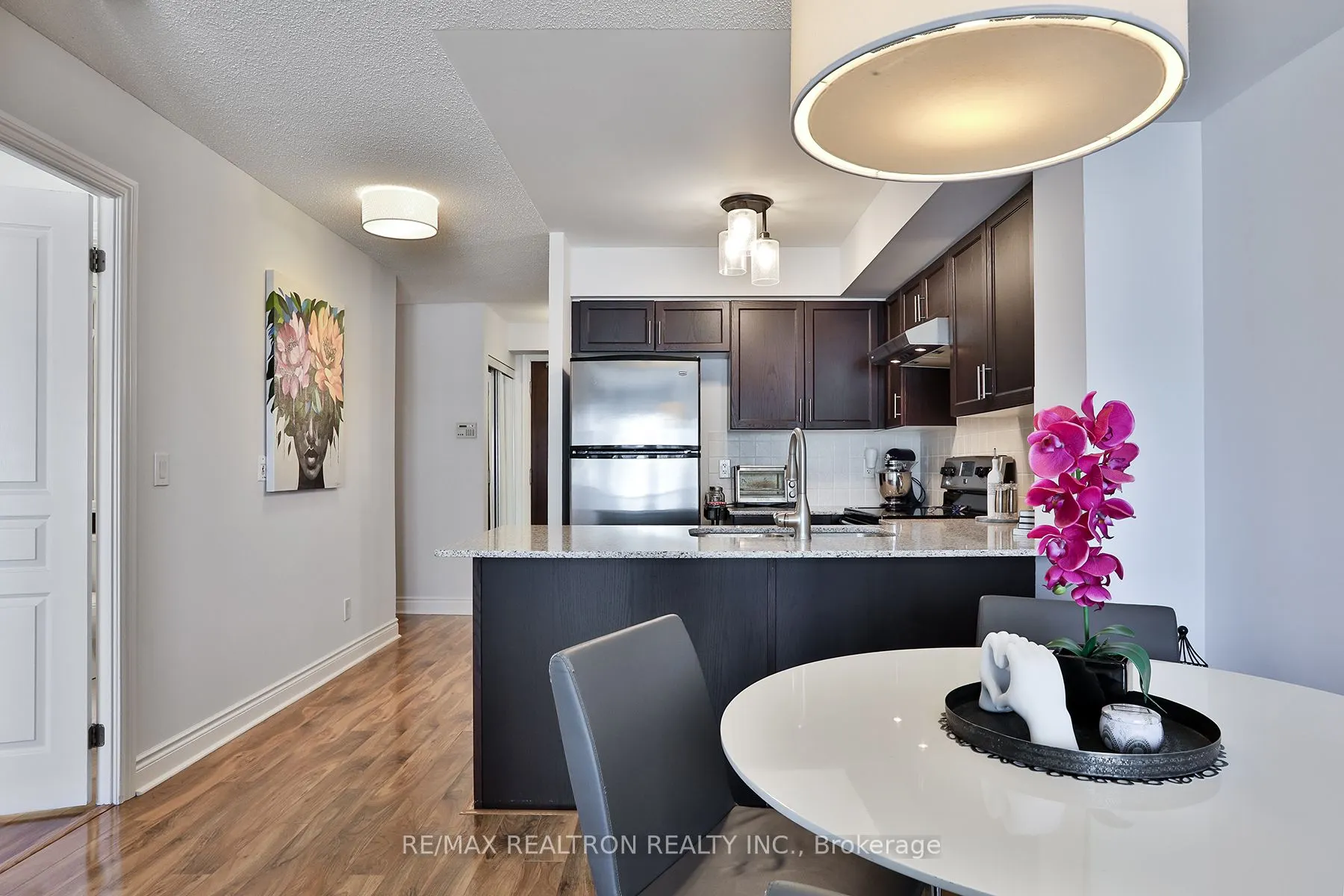 7 North Park Road, #404