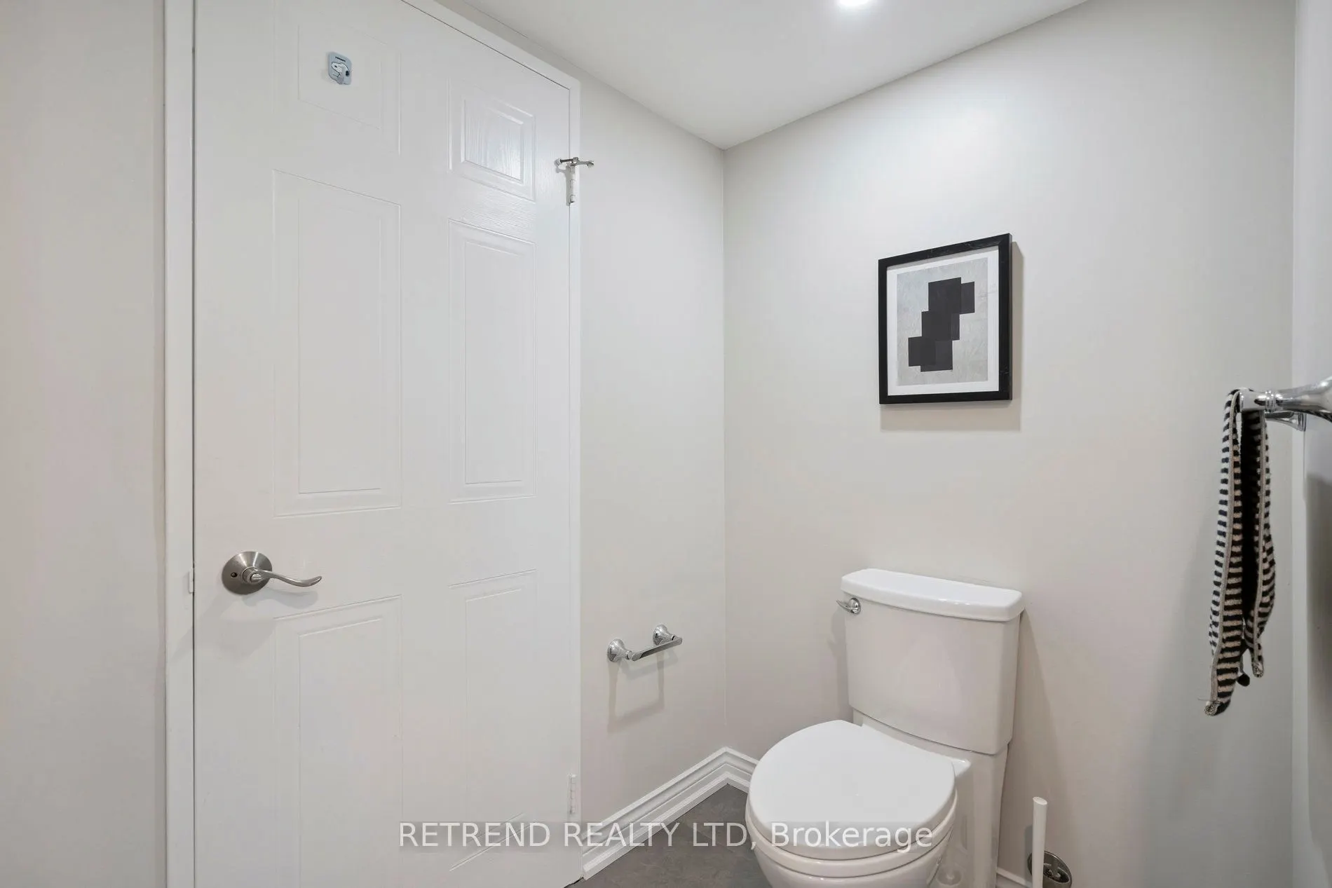 32 Clarissa Drive, #826