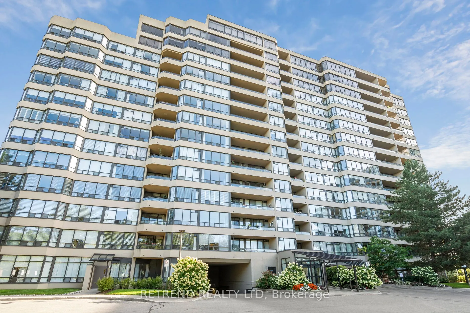 32 Clarissa Drive, #826