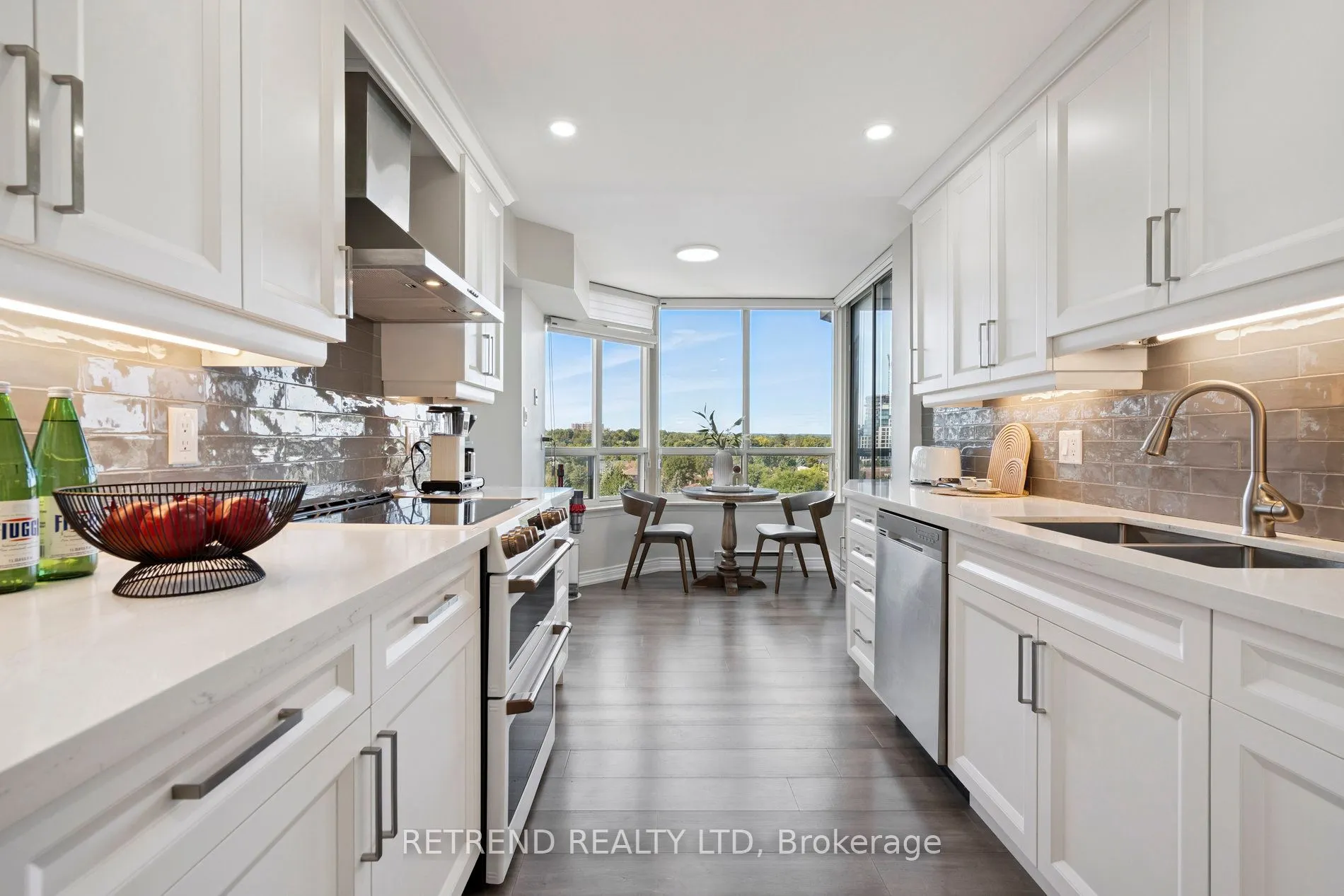 32 Clarissa Drive, #826
